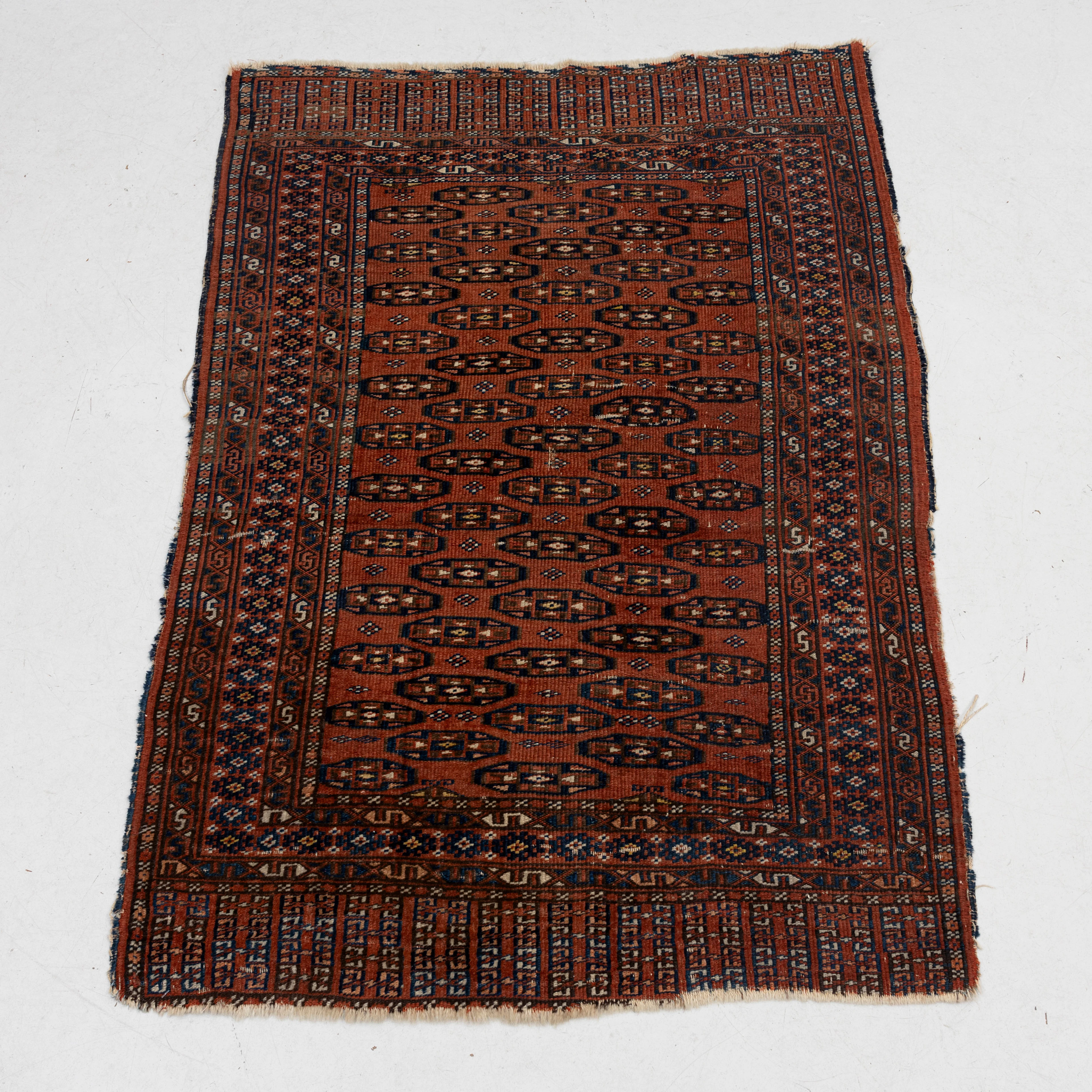 MATTA, Turkmen, antik, ca 123x82 cm.