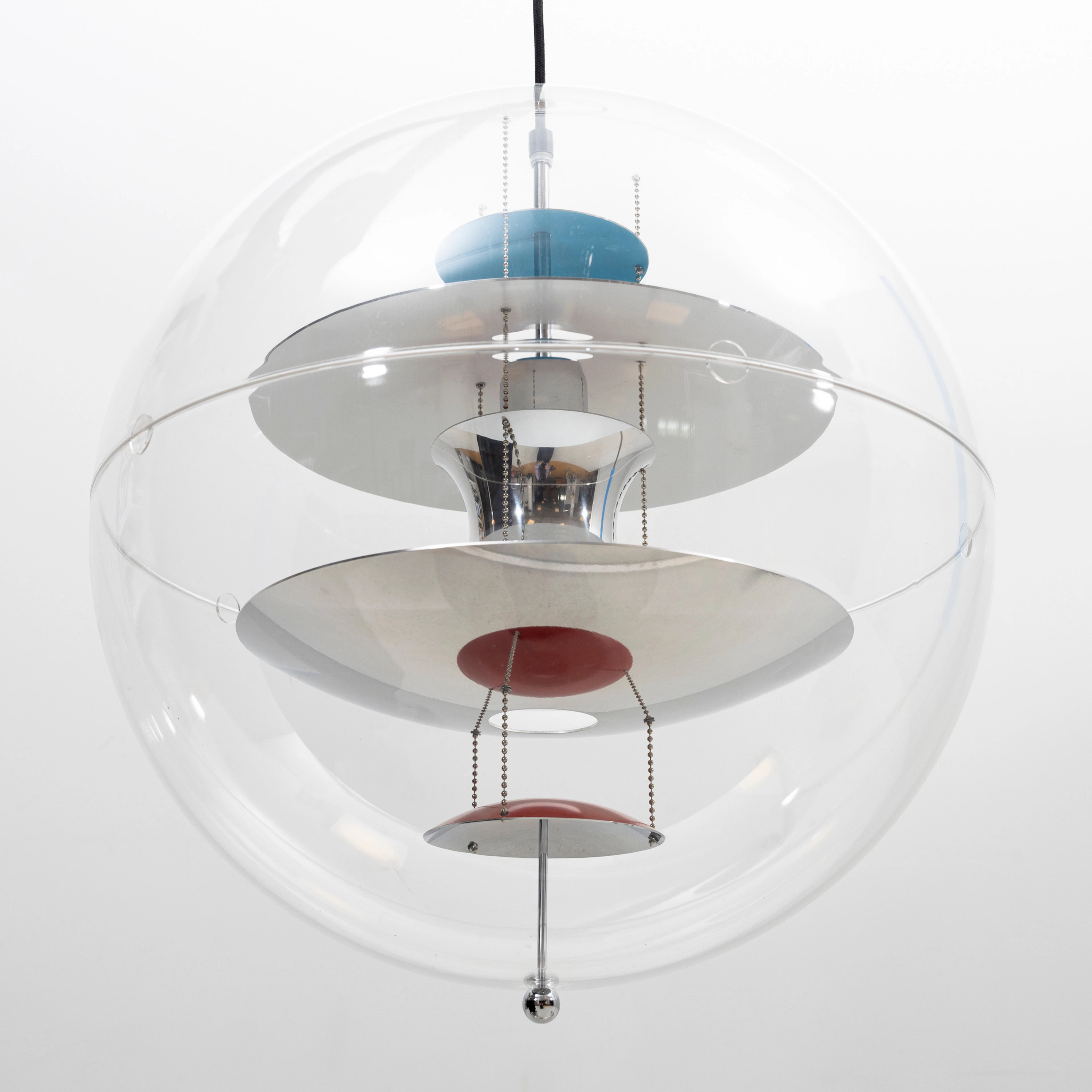VERNER PANTON. Pendellampa, "VP Globe", akryl och aluminium, Verpan