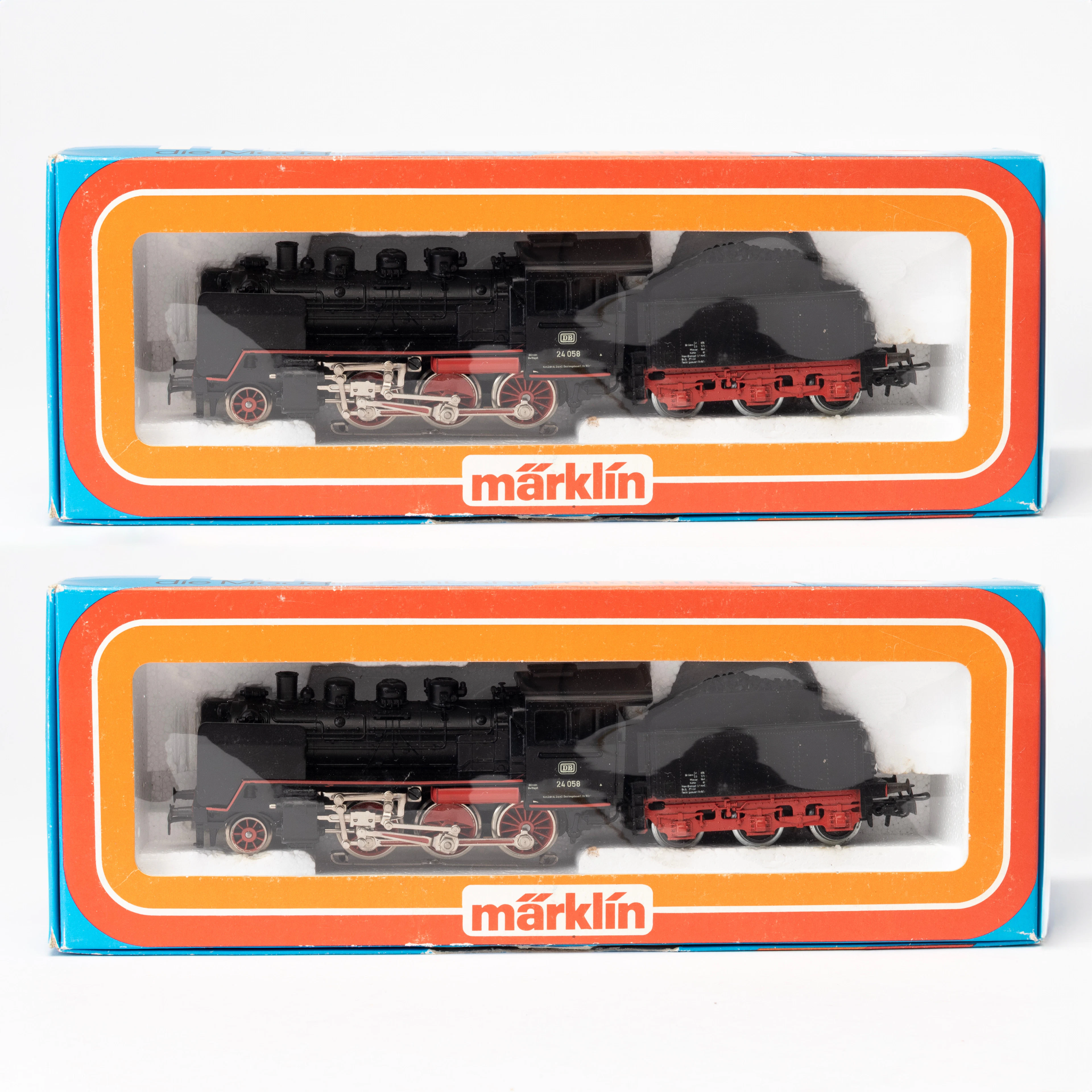 MÄRKLIN 3003 och 3095, 2 st ånglok DB, originalkartonger.