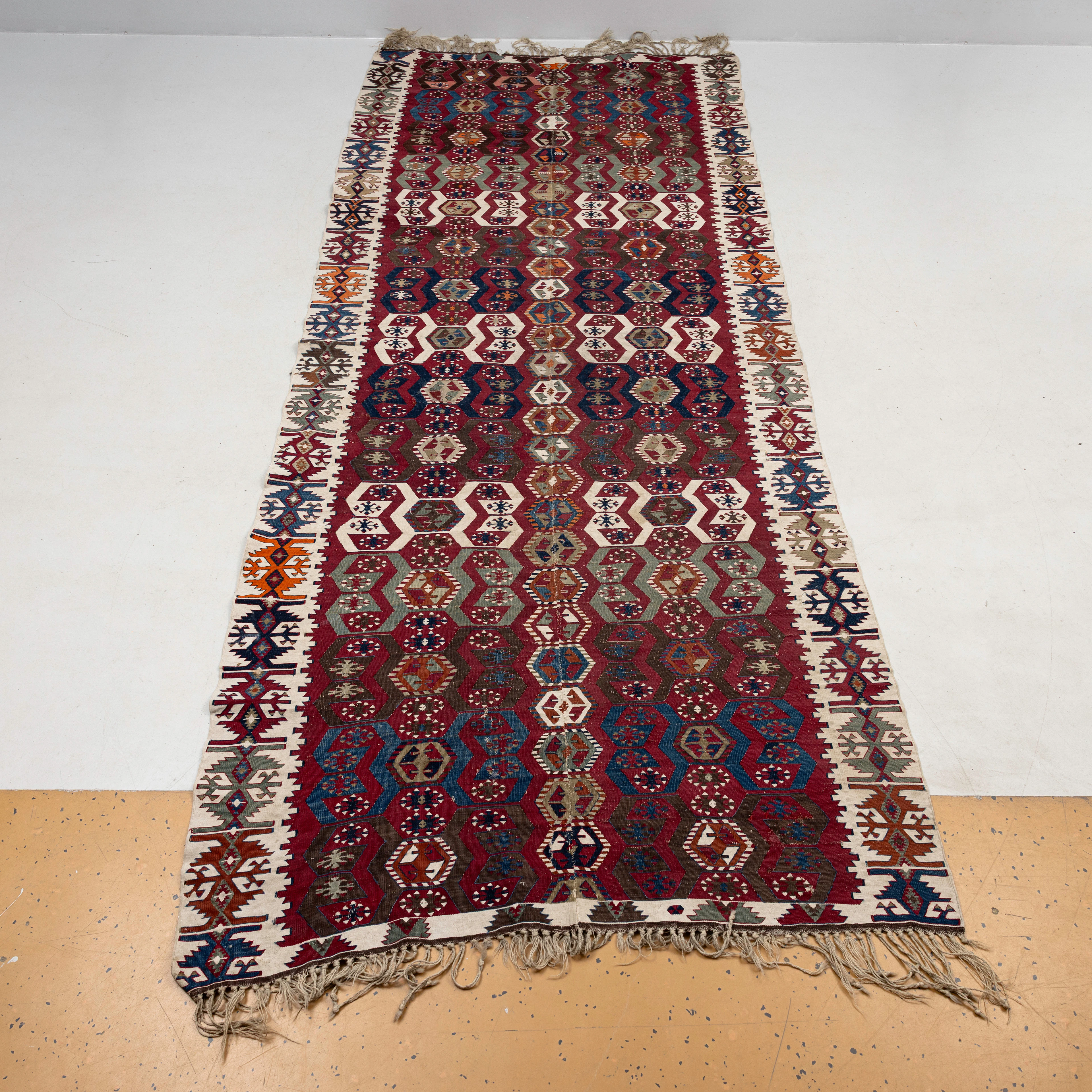 MATTA, Kelim, Anatolisk, antik, ca 393x158 cm.