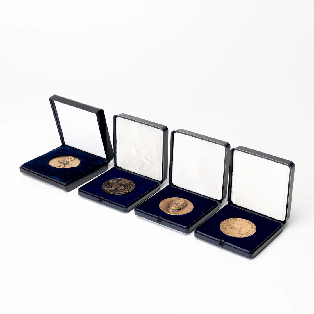 MINNESMEDALJER, 4 st, brons, IVA, 1982-92.