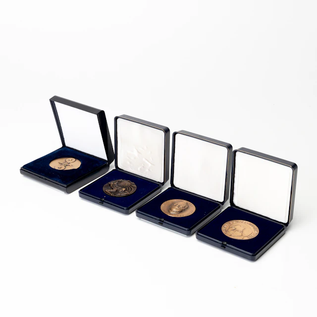 MINNESMEDALJER, 4 st, brons, IVA, 1982-92.