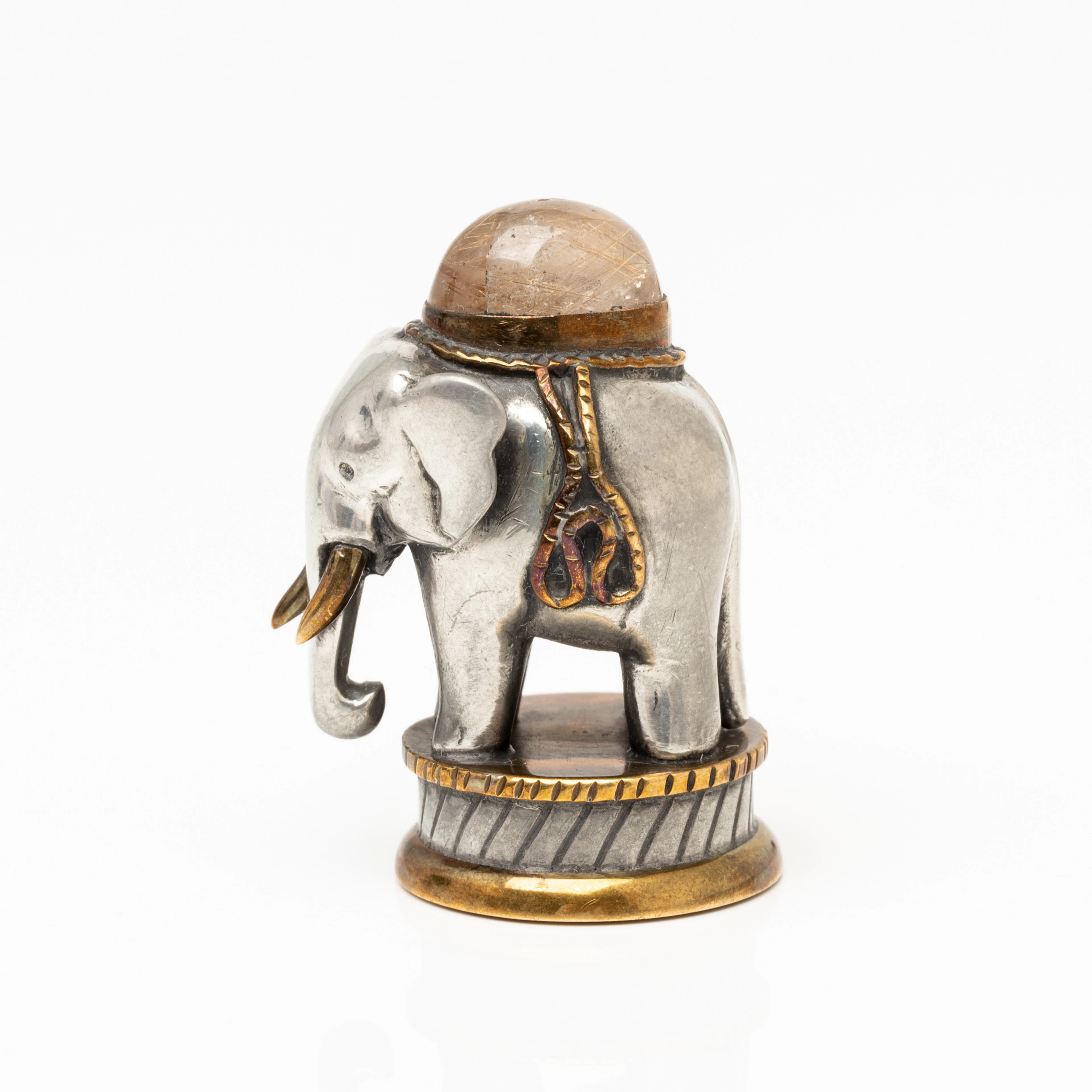 ESTRID ERICSON. Sigill, tenn och cabochonslipad rutilkvarts, Elefant