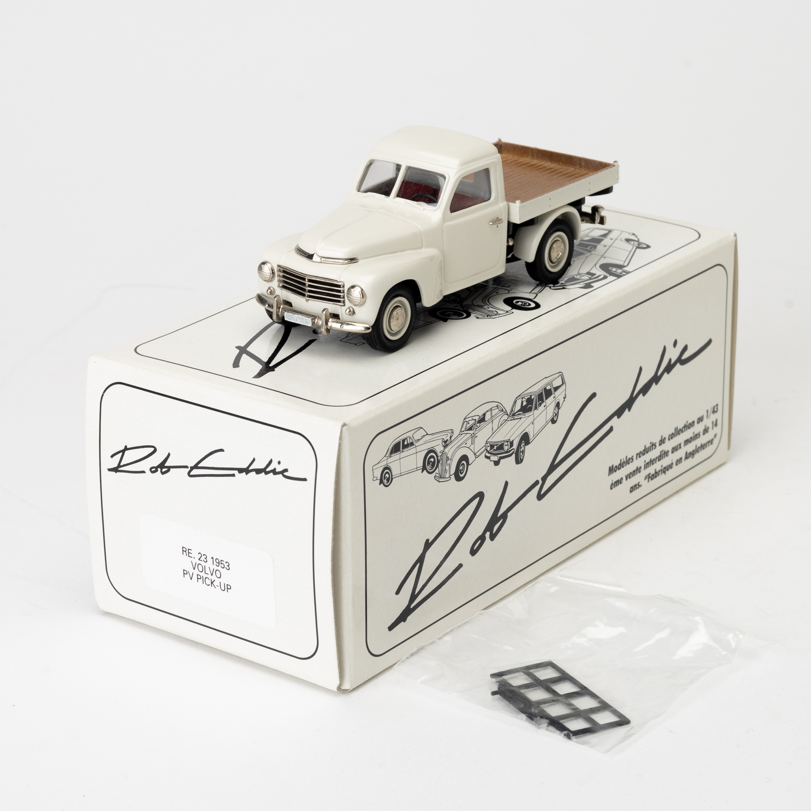 Auctions | Brooklin Models a boxed pair
