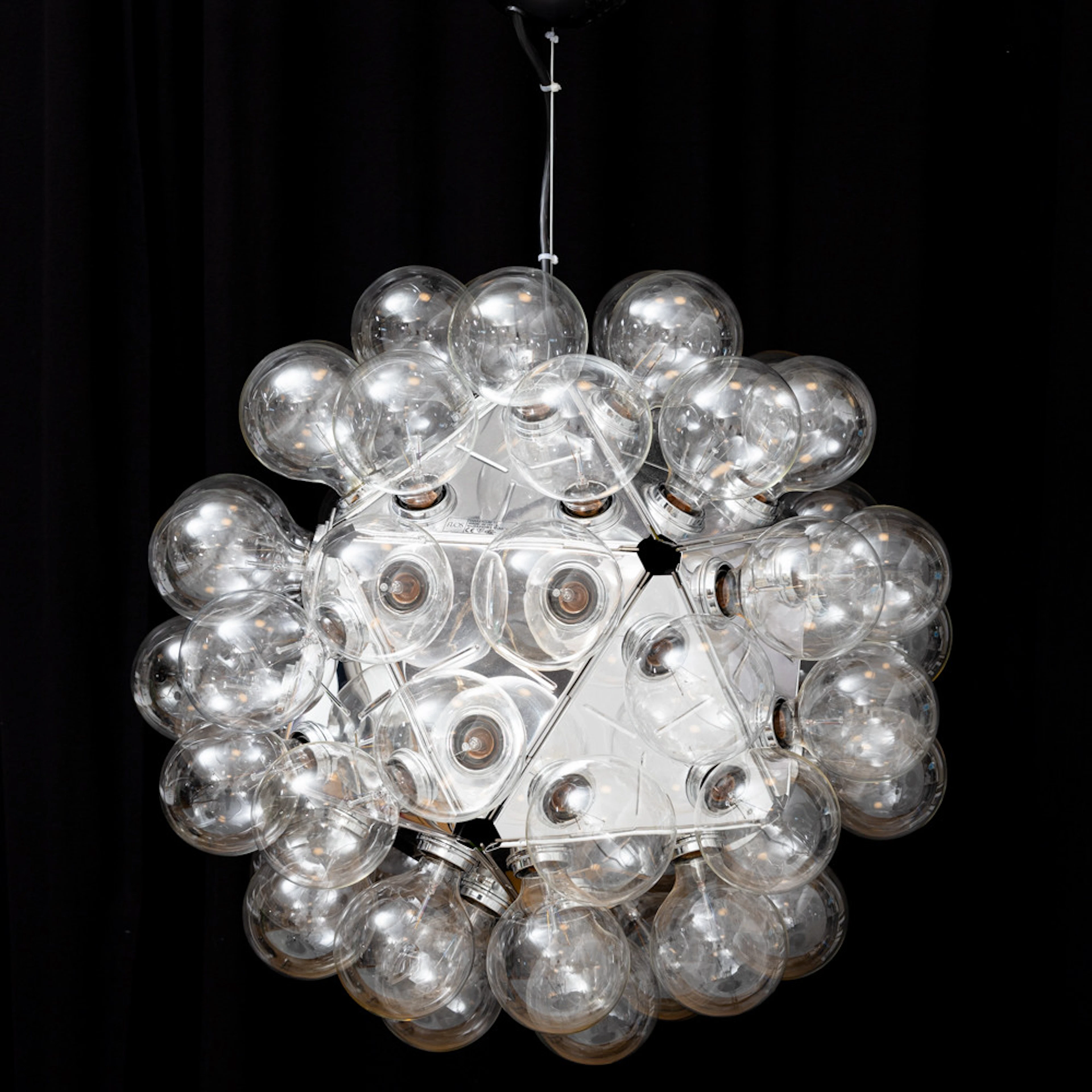 ACHILLE CASTIGLIONI. Taklampa, "Taraxacum", Flos, Italien, formgiven 1988.
