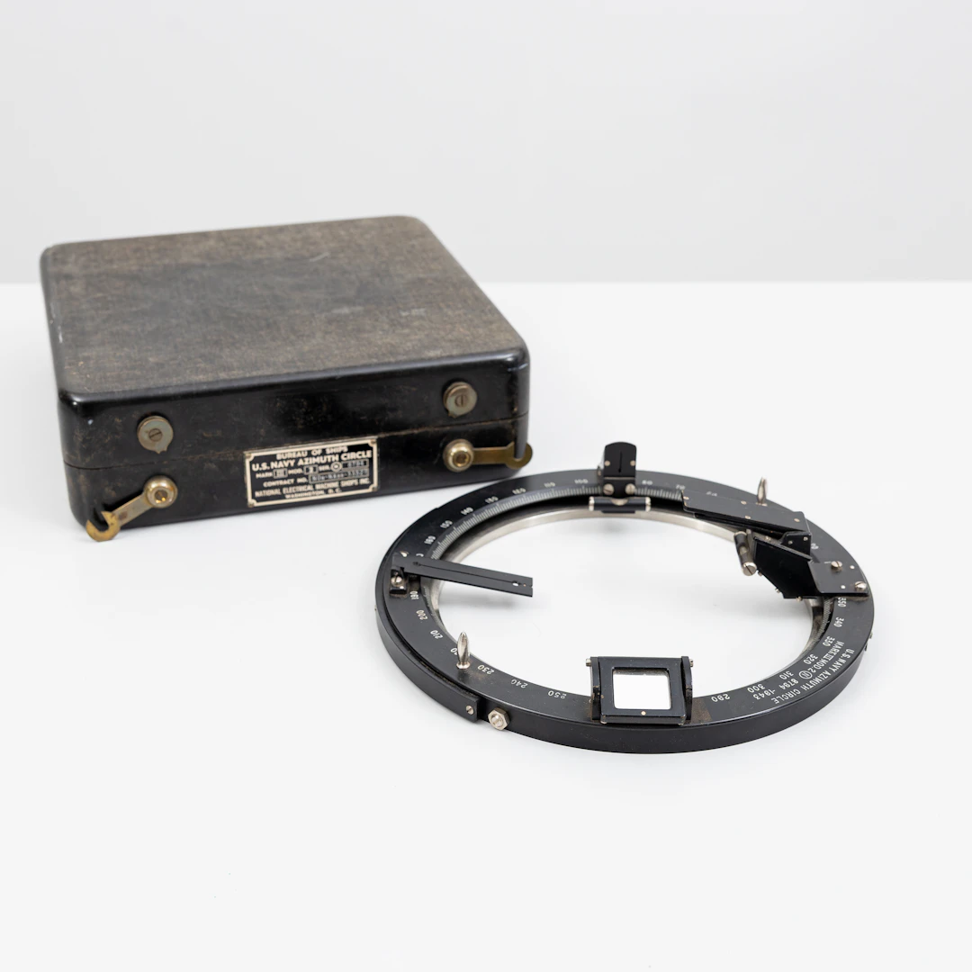 KOMPASS, Bureau of Ships US Navy Azimuth Circle .Washigton D.C.