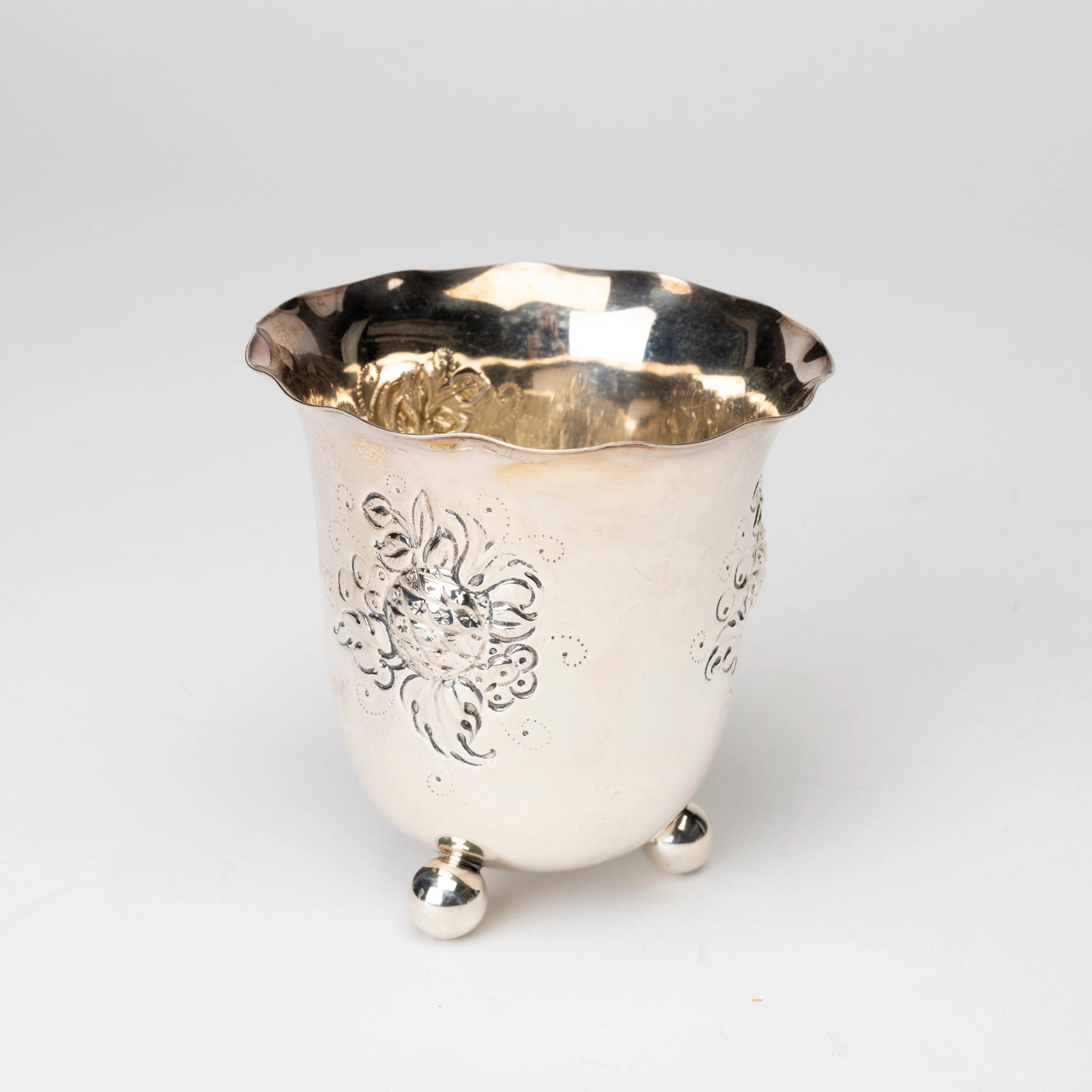 VAS på kulfötter, silver, GAB, 1940-tal.