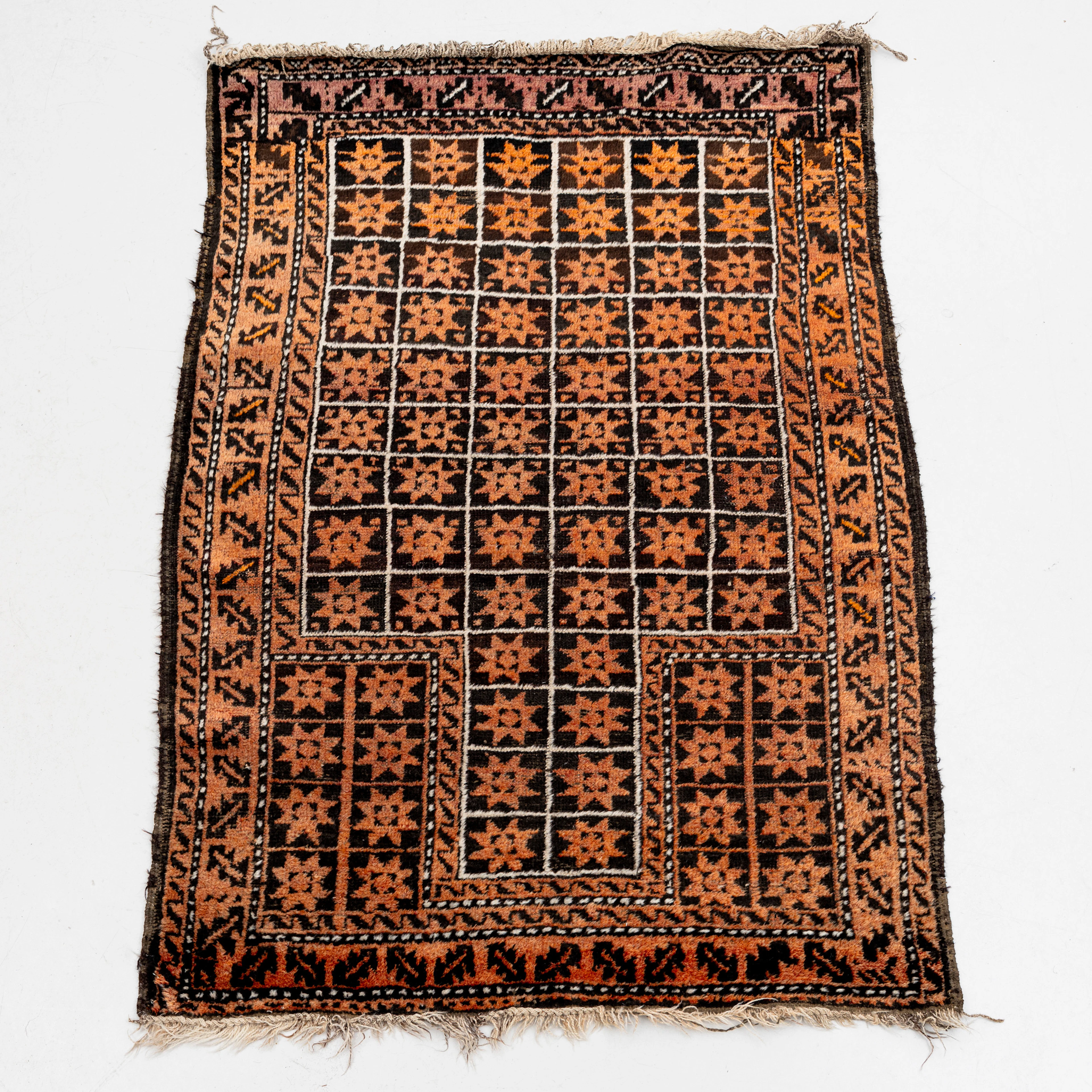 MATTA, orientalisk, antik, ca 135 x 100 cm.