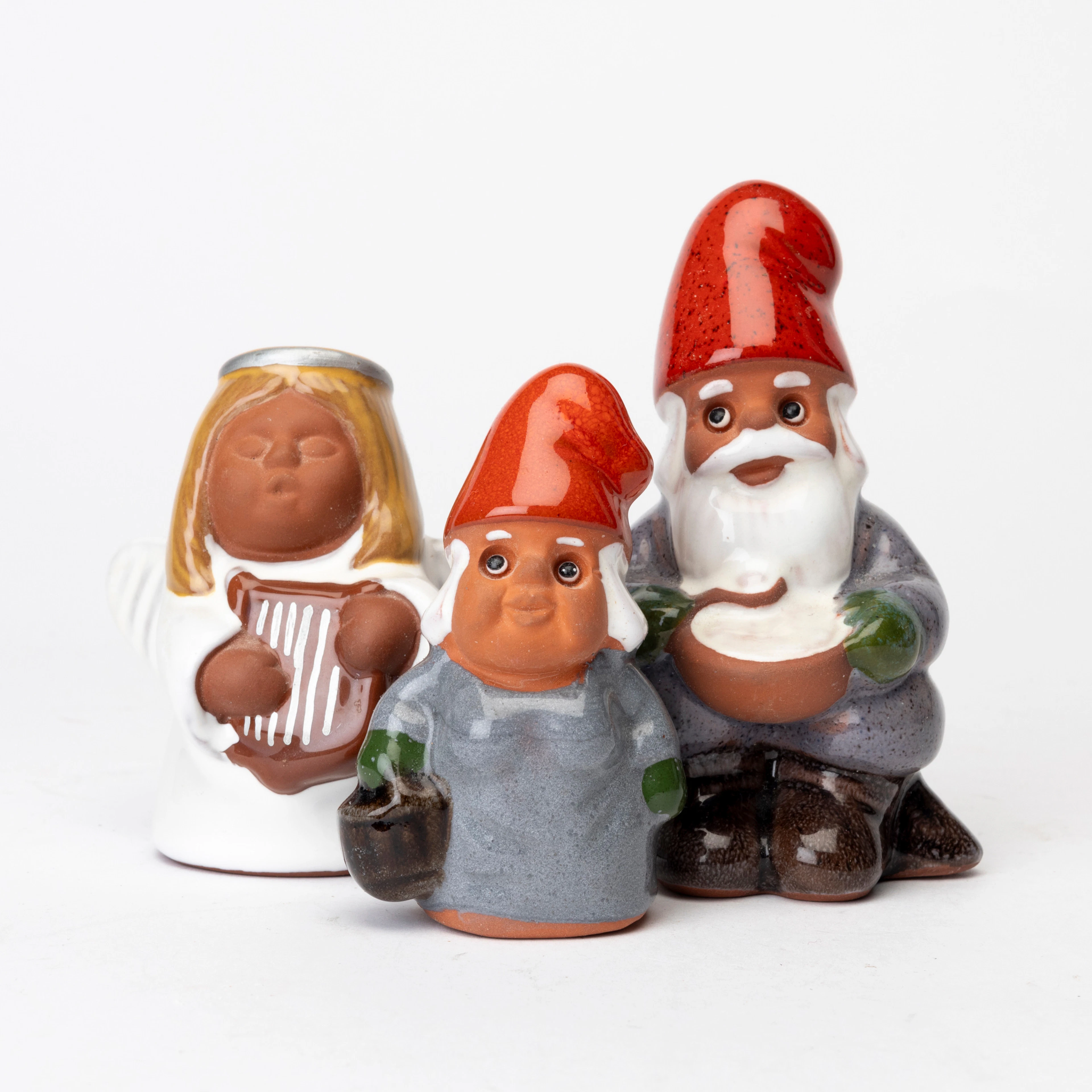 ROLF BERG. Figuriner, 3 st, glaserad keramik, Tomtar, 2 st samt Ängel