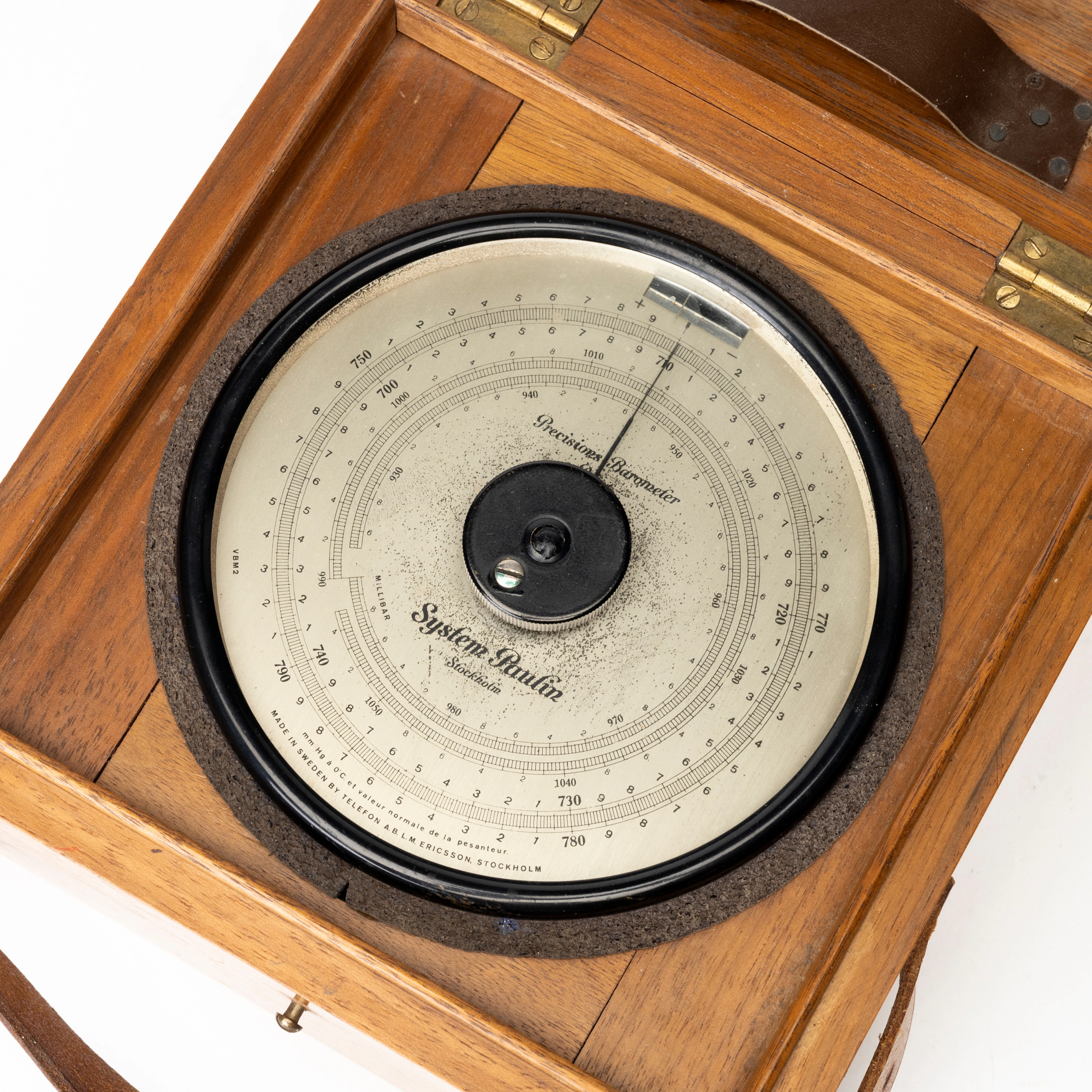 FLYGFÄLTSBAROMETER, Precisions Barometer m/39, System Paulin, i trälåda.