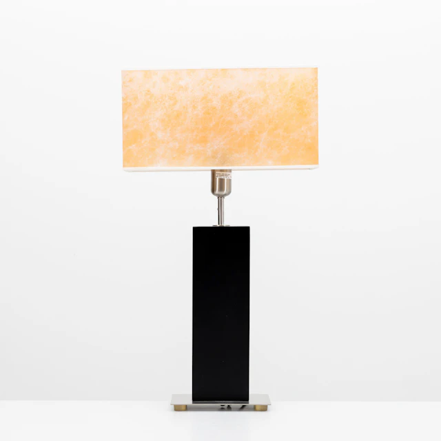 BORDSLAMPA, "Pied mara noir", Le Dauphin, Frankrike.