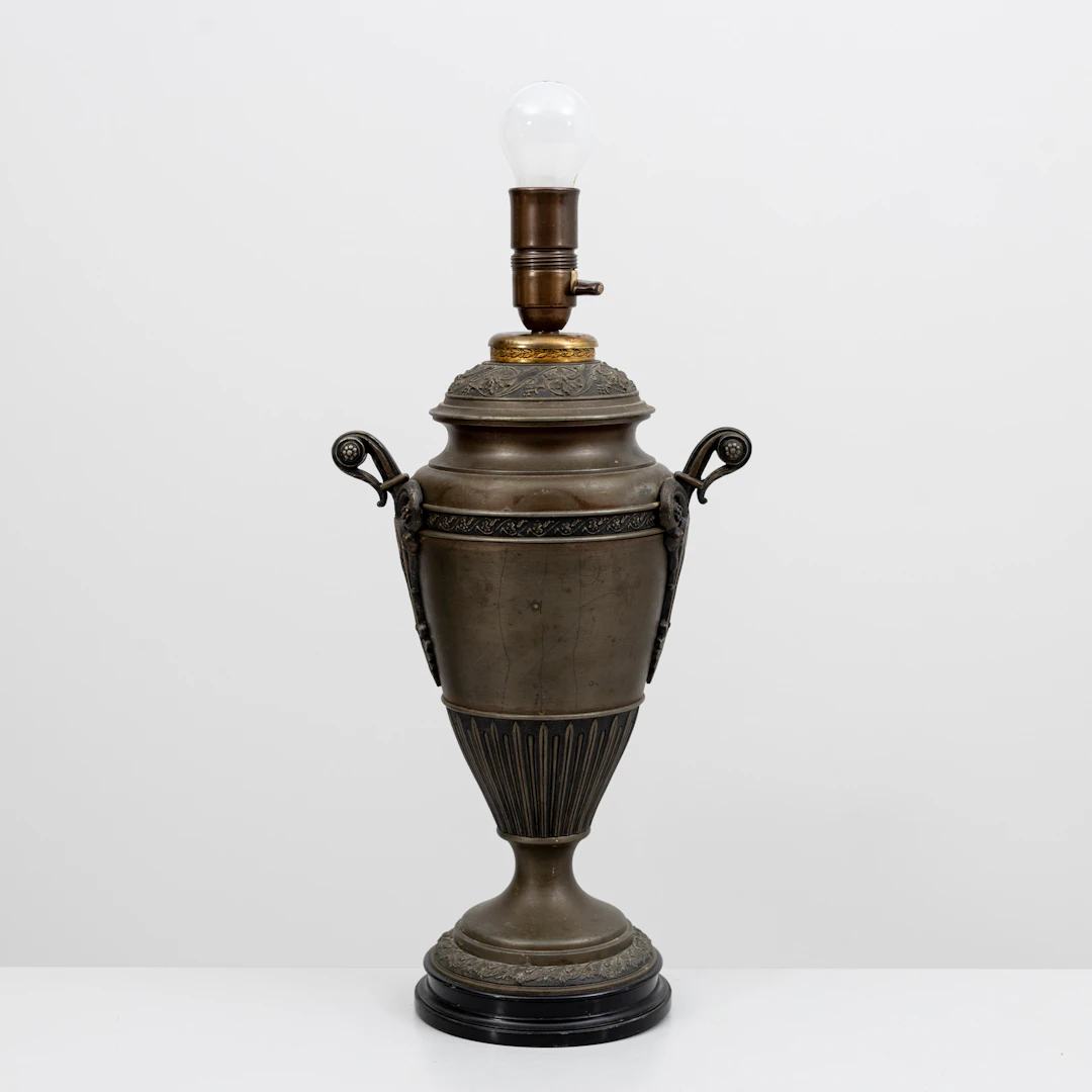 BORDSLAMPA, omgjord fotogenlampa, empirestil, zink, 1800/1900-tal.