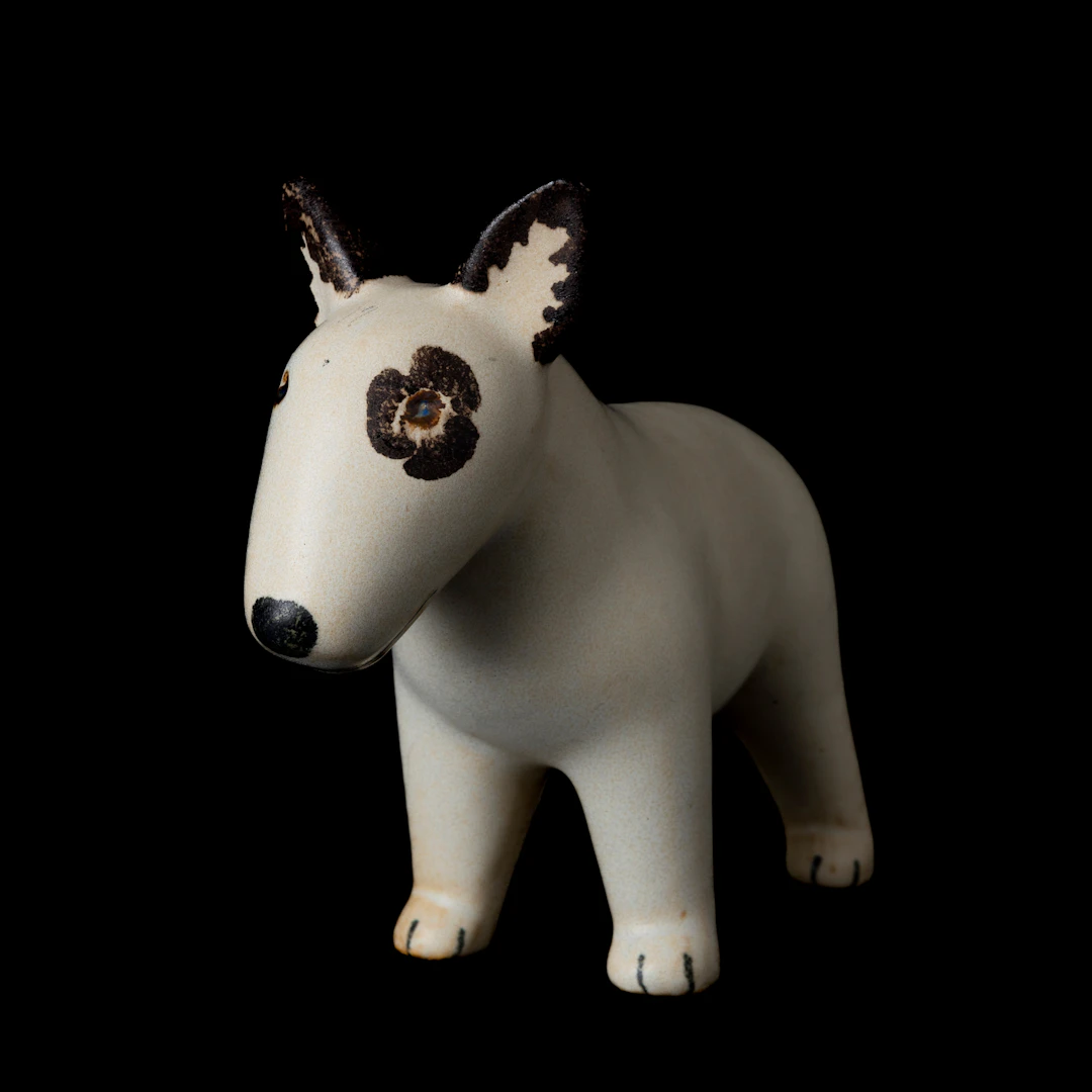 LISA LARSON. Figurin, stengods, "Bullterrier", ur serien Kennel"