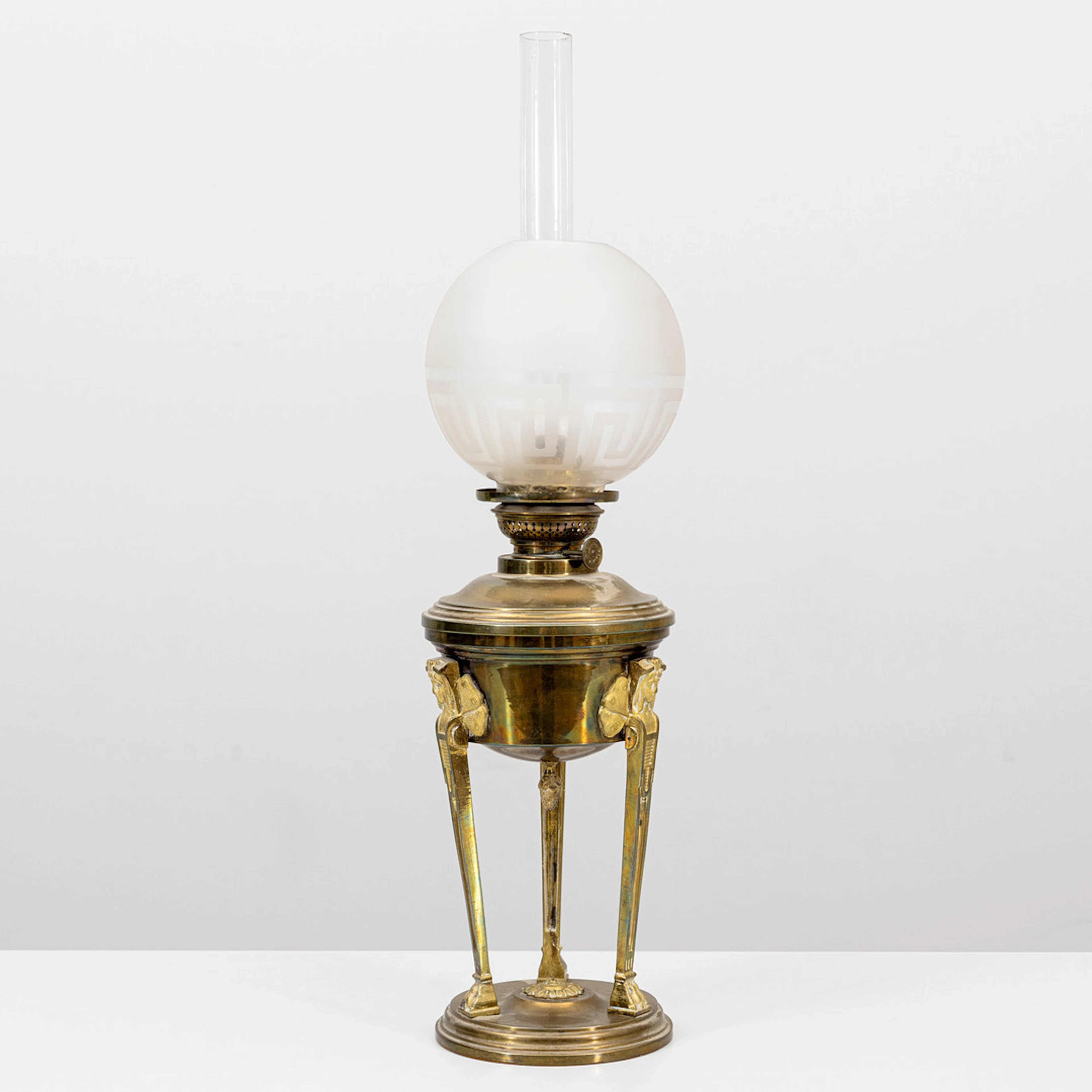 FOTGENLAMPA, för bord, mässing och glas, Empire-stil, troligen Arvid
