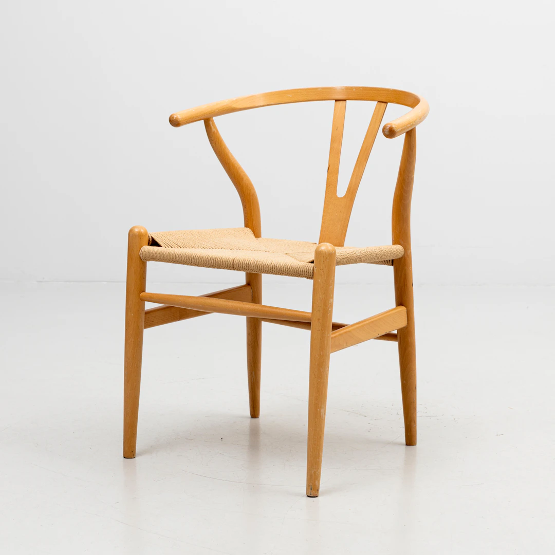 HANS J. WEGNER. Carl Hansen & Søn, stol / karmstol, modell 'CH24'