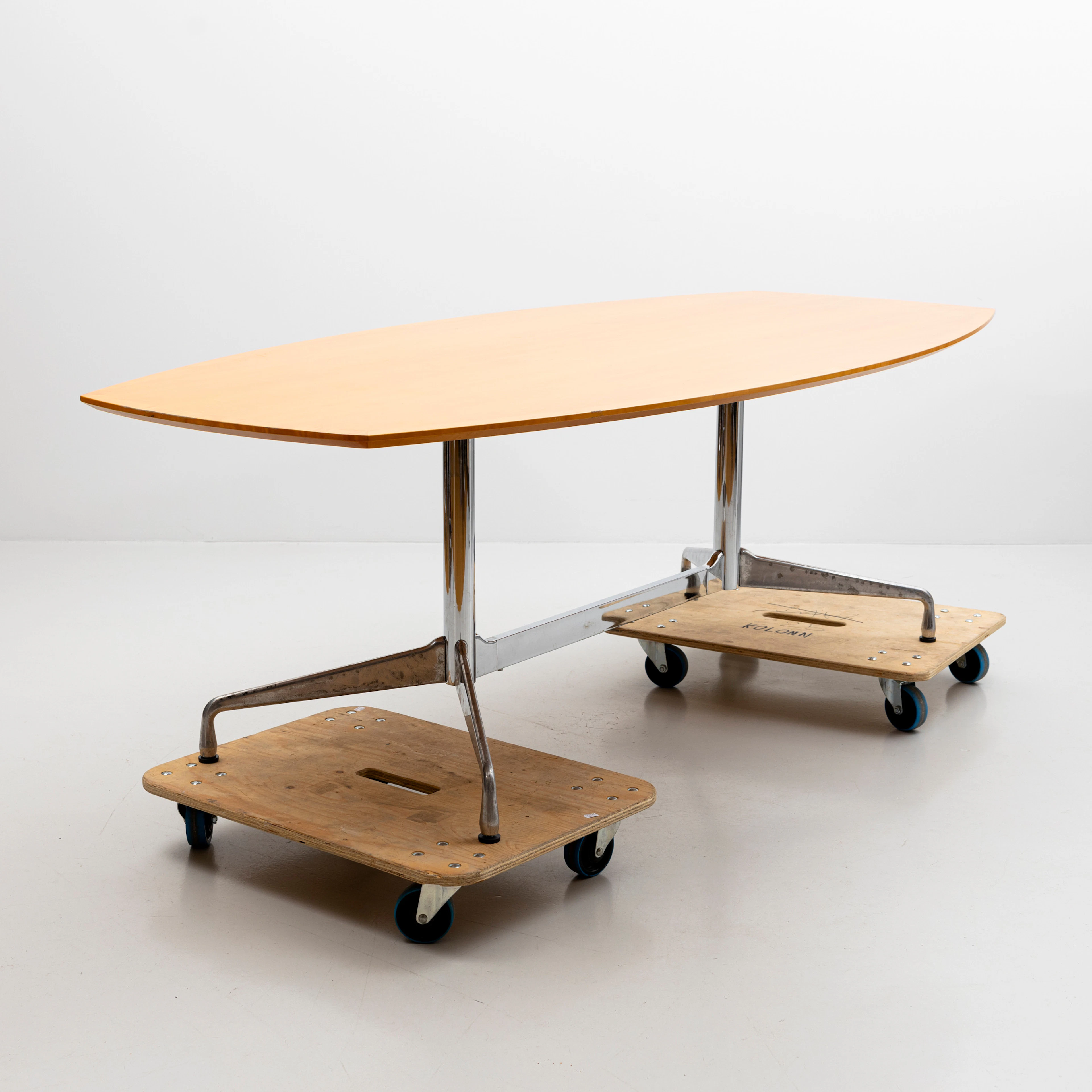 CHARLES & RAY EAMES, underrede, "Eames Segmented Tables", för Vitra, 2000-tal.