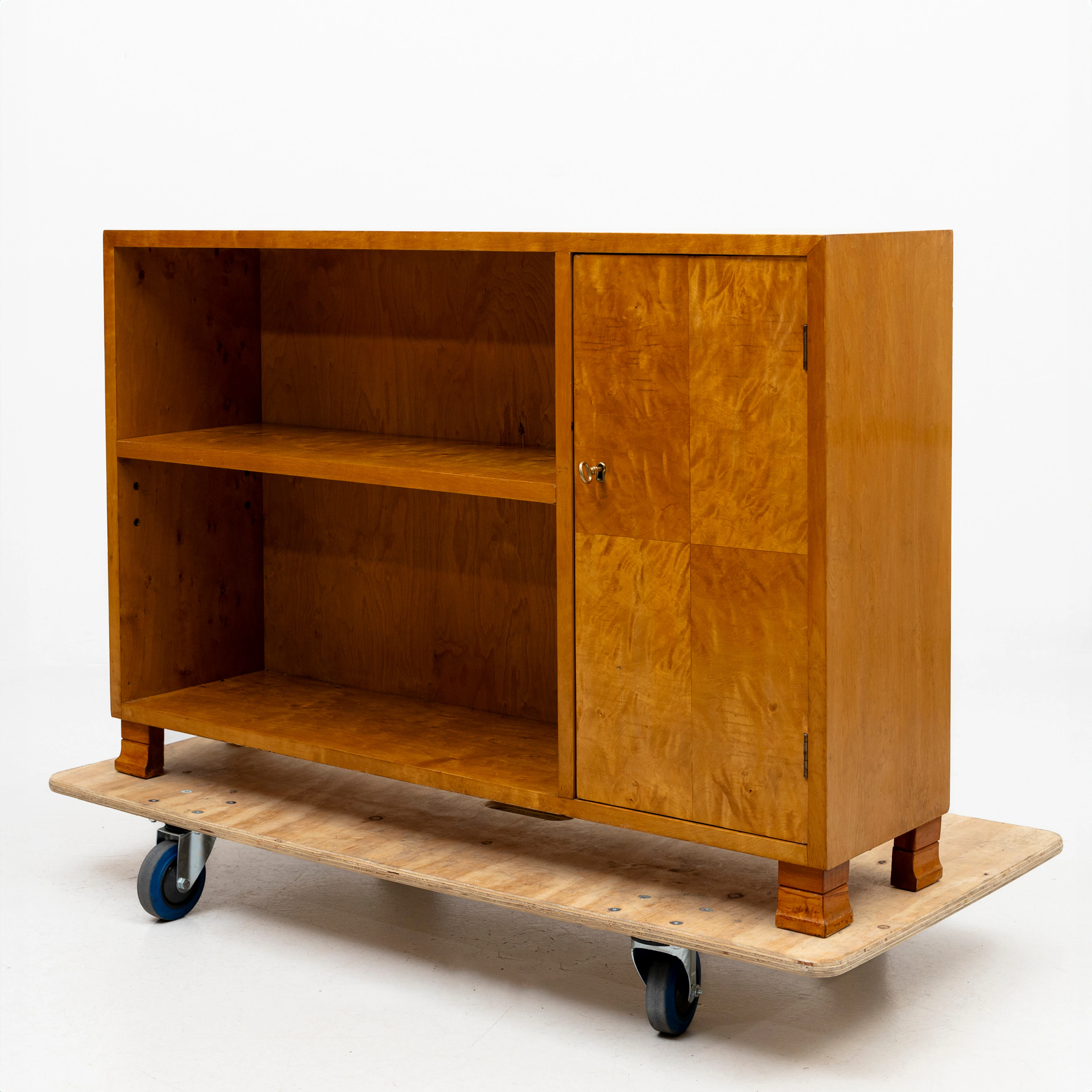 BOKHYLLA, med skåpdel, björk, 1930-/40-tal.