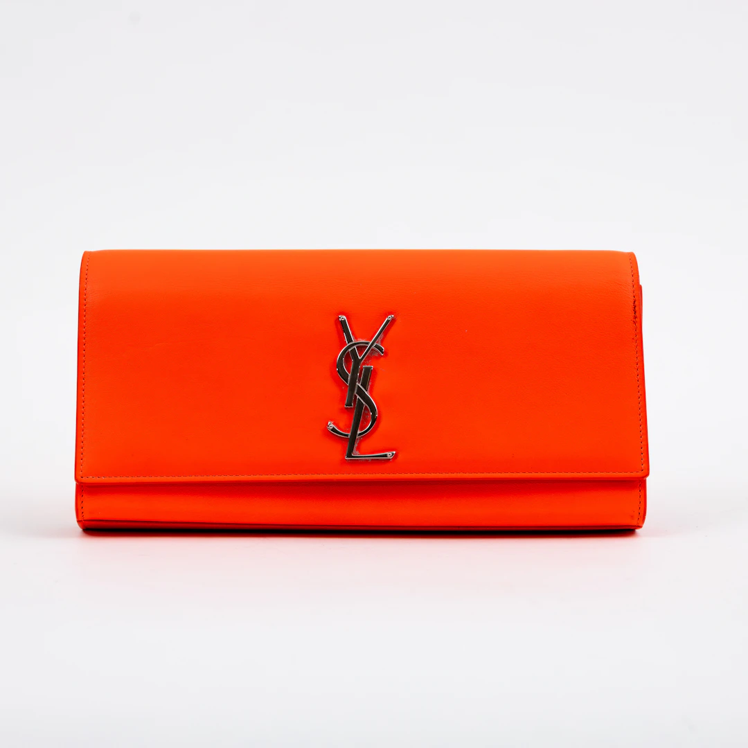 SAINT LAURENT. Clutch "Cassandra", Frankrike 2014 Collection by Heidi Slimane.