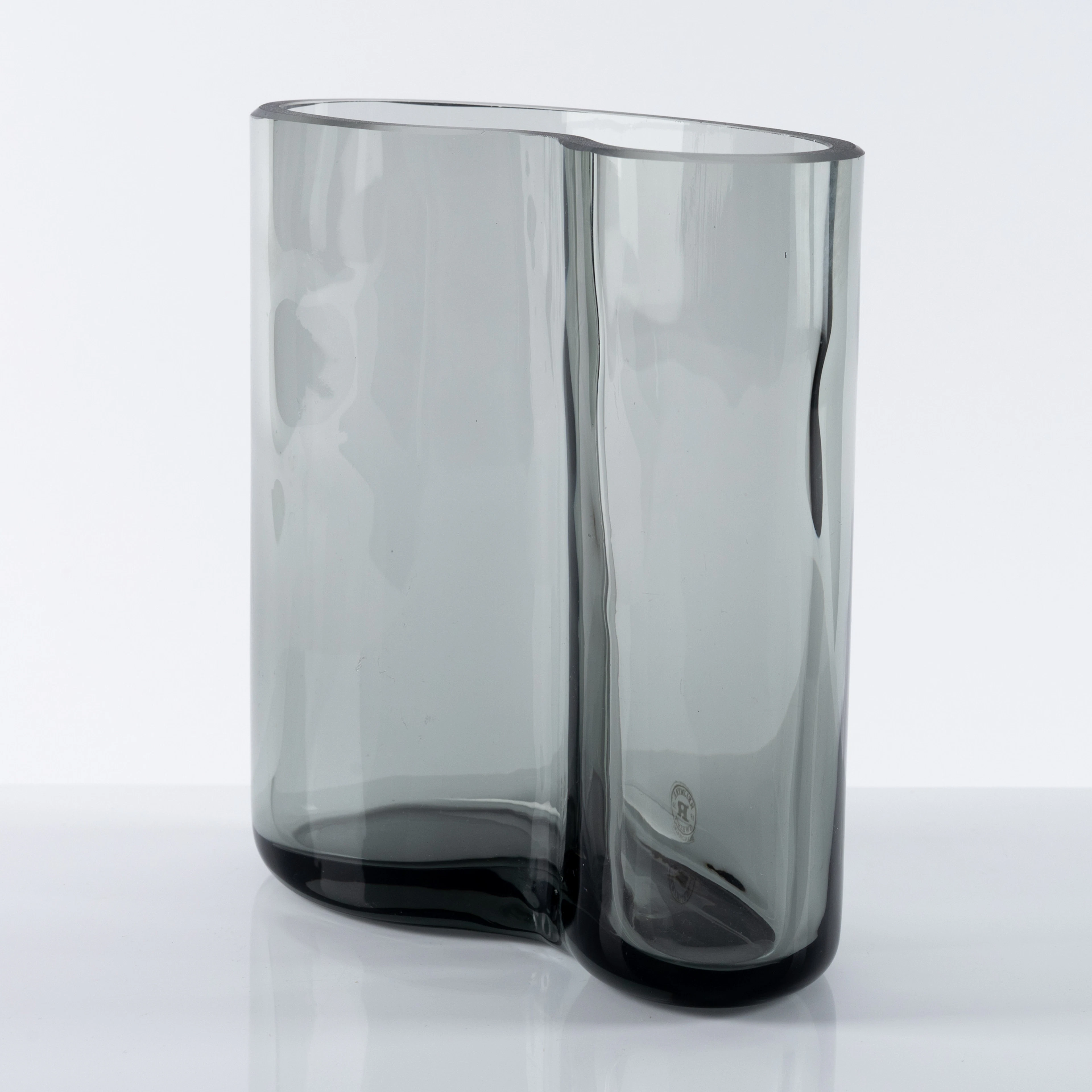JONAS BOHLIN. Vas, glas, "Liv", monogramsignerad, Reijmyre.