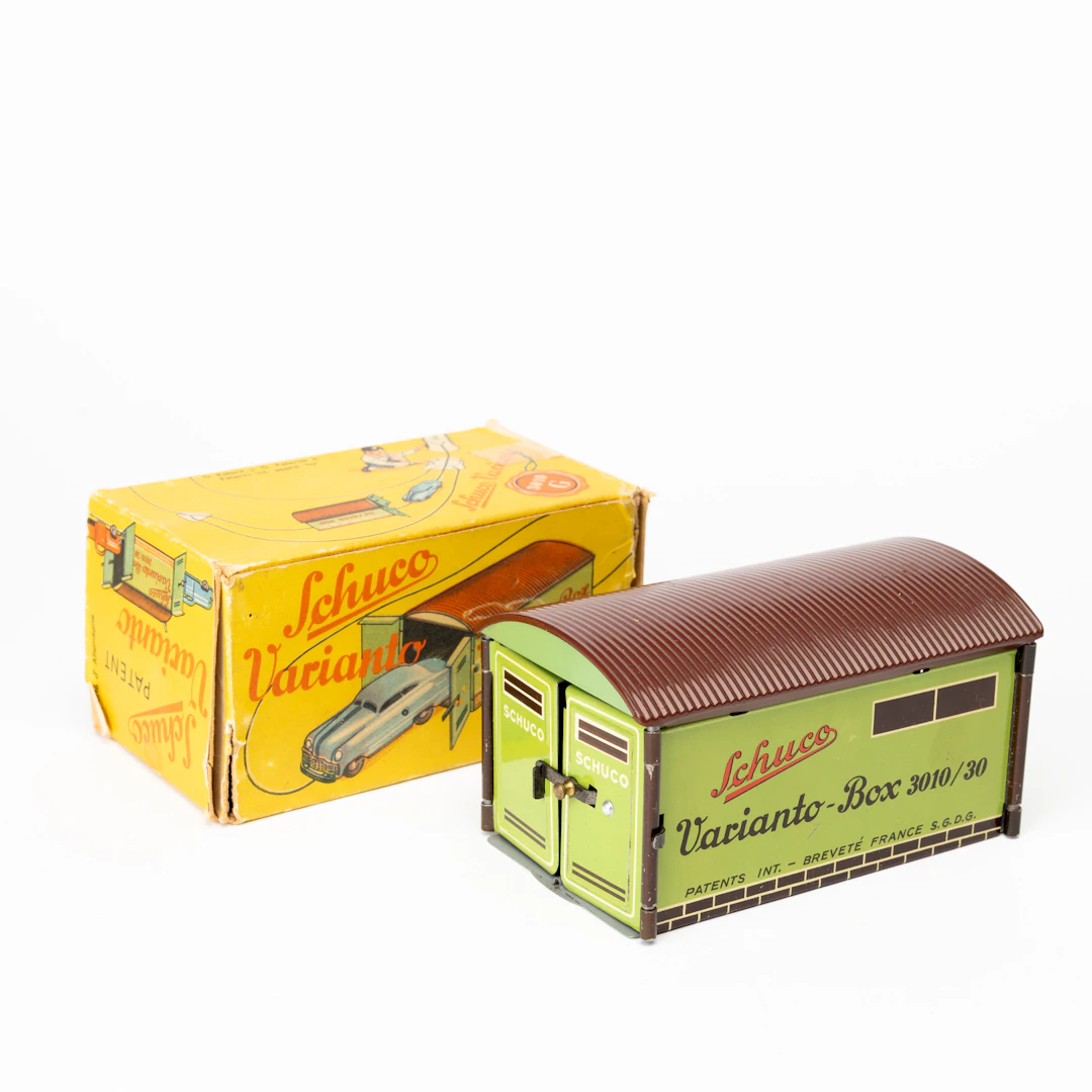 SCHUCO, garage, Schuco Varianto Box 3010 G, breveté France S.G.D.G