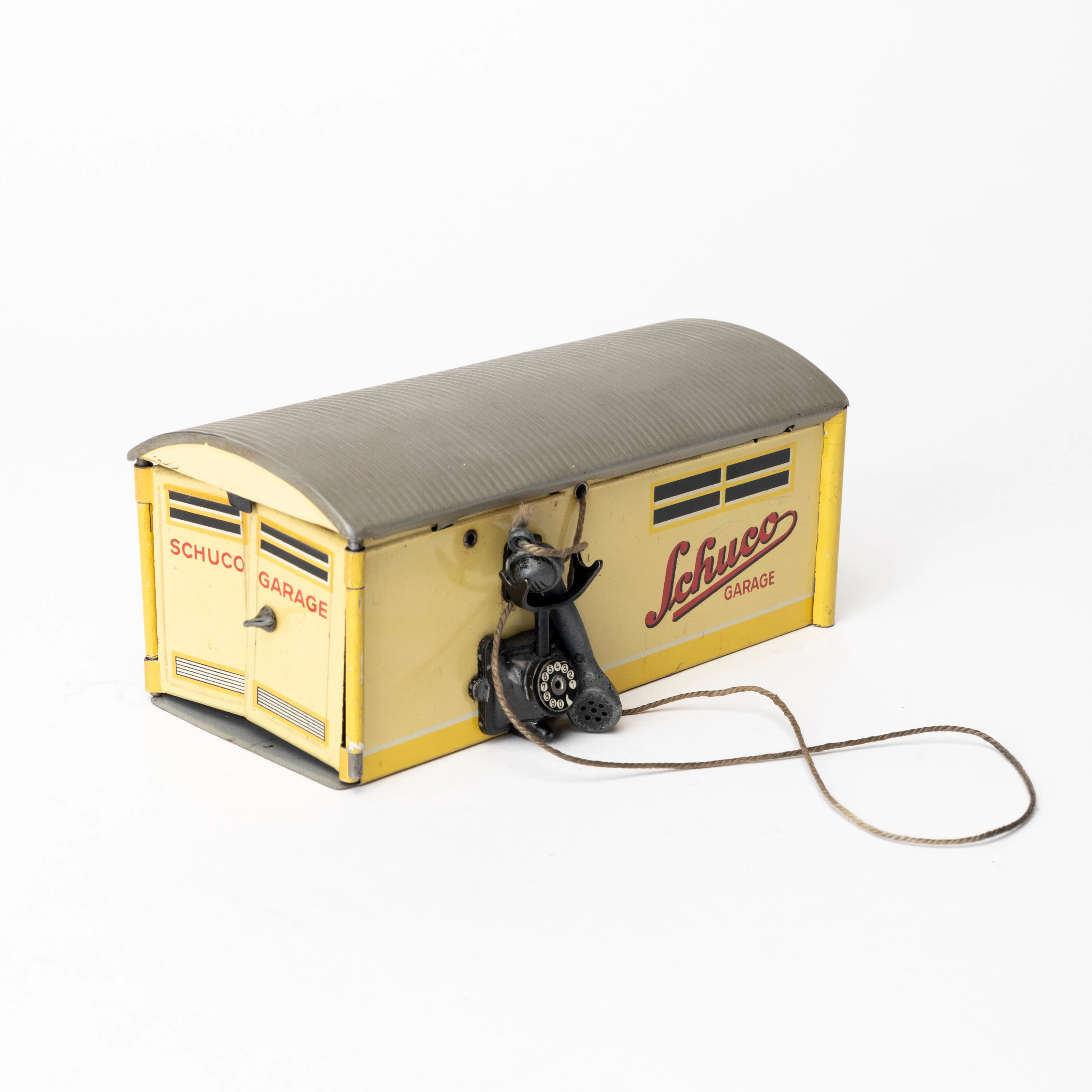 SCHUCO garage no 1500.