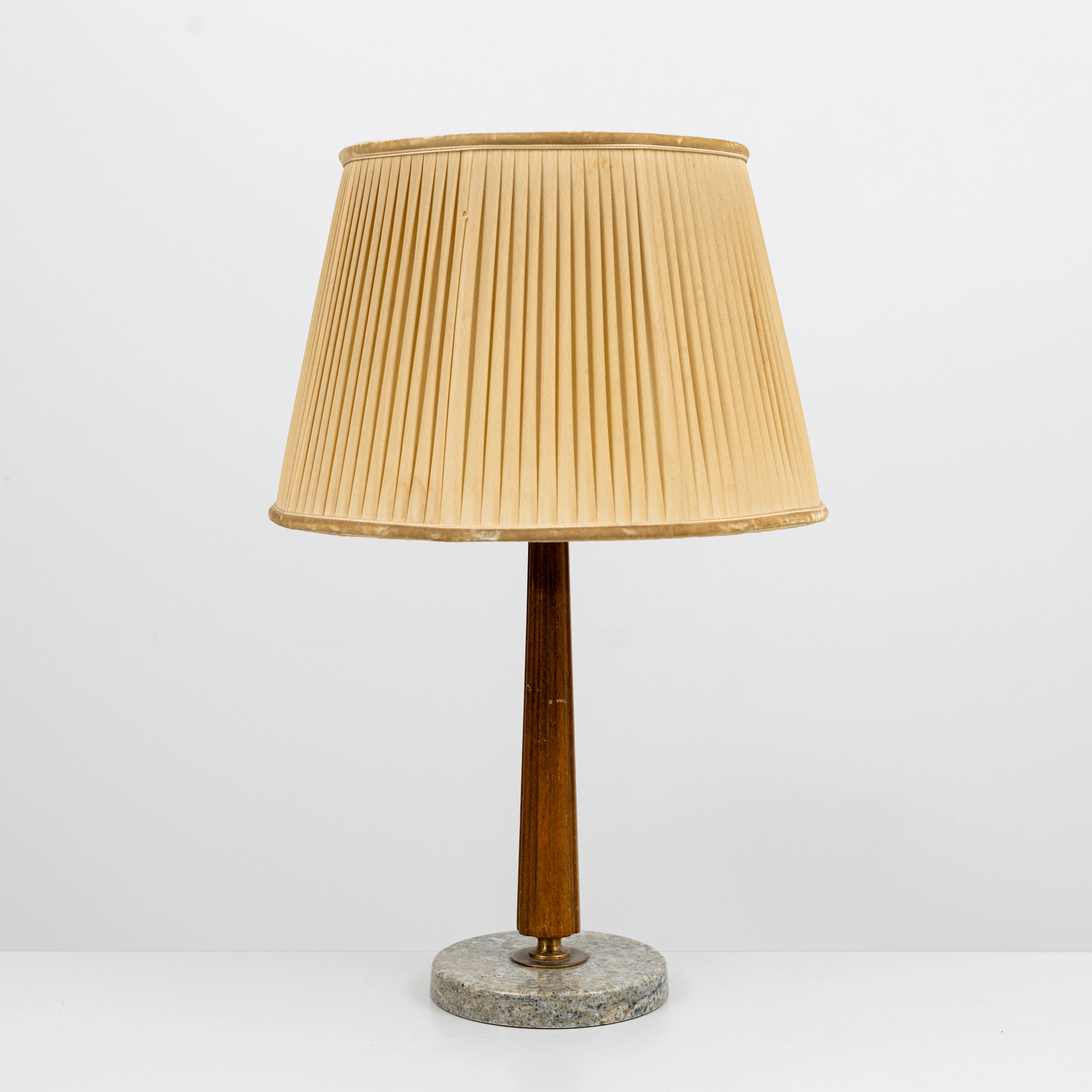 BORDSLAMPA, Nordiska Kompaniet, modell 32941, Swedish Modern, skaft