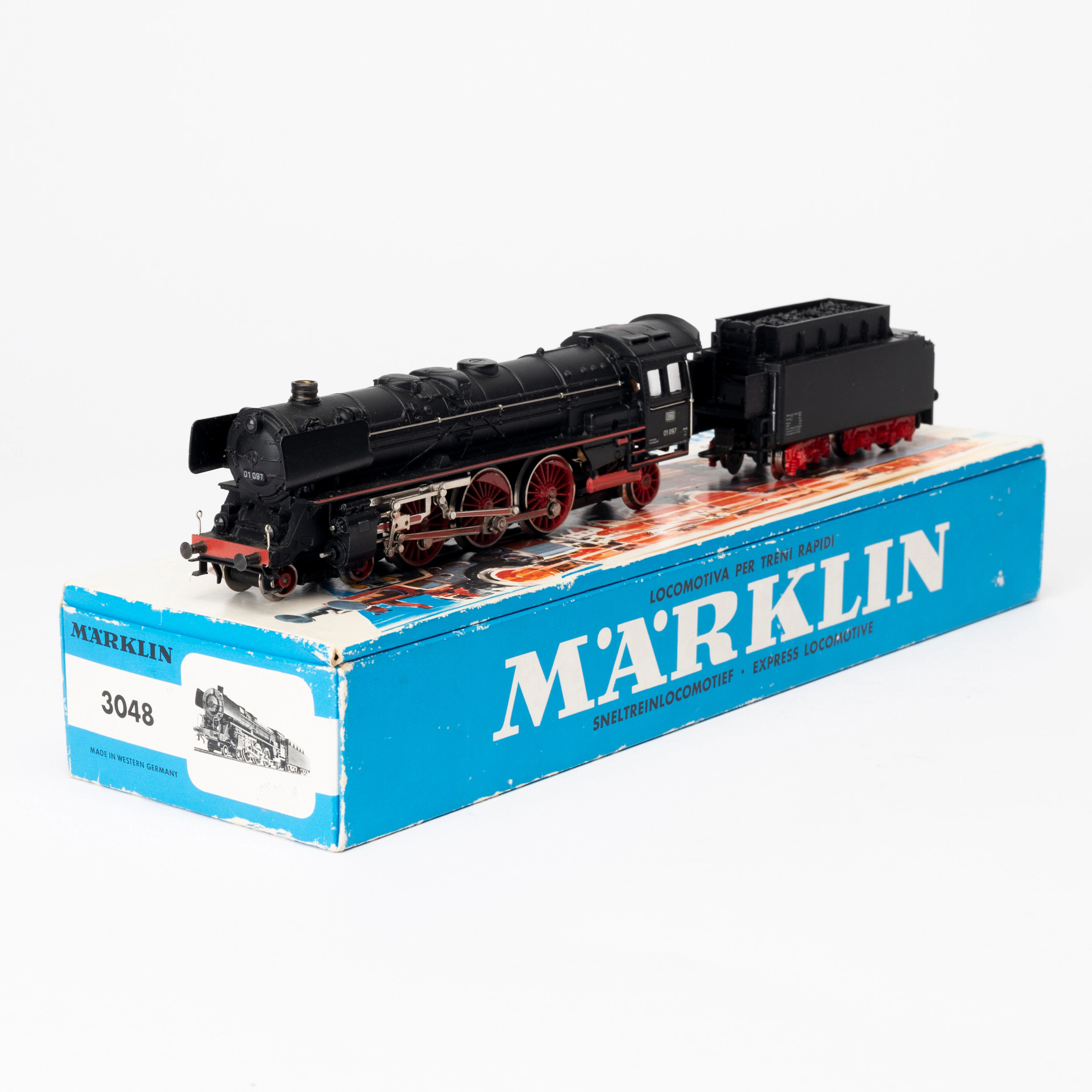 MÄRKLIN 3048, DB:s ånglok med tender BR 01, originalkartong.