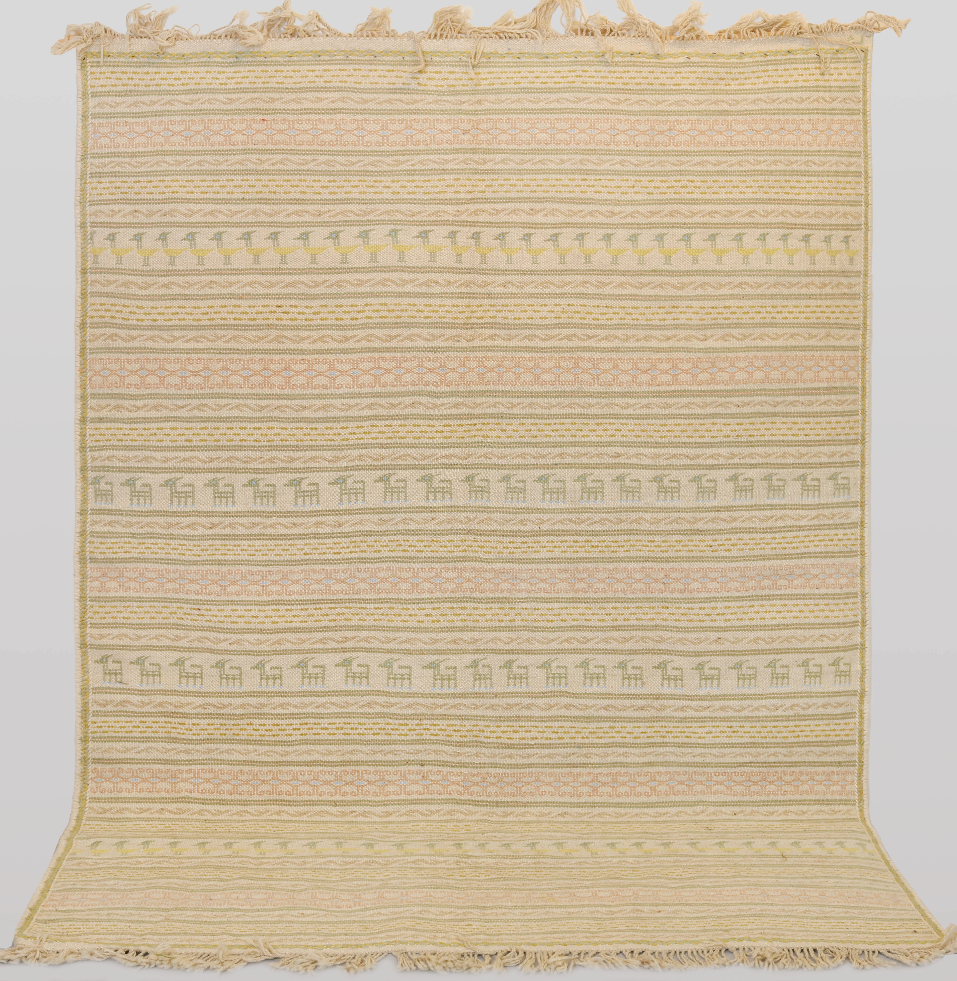 MATTA, Kelim, figural, nomad, signerad AJ ca 204x148 cm.