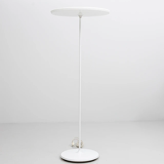TAPIO ANTILLA. Golvlampa, akryl och stål. Vit, Innolux, Finland.