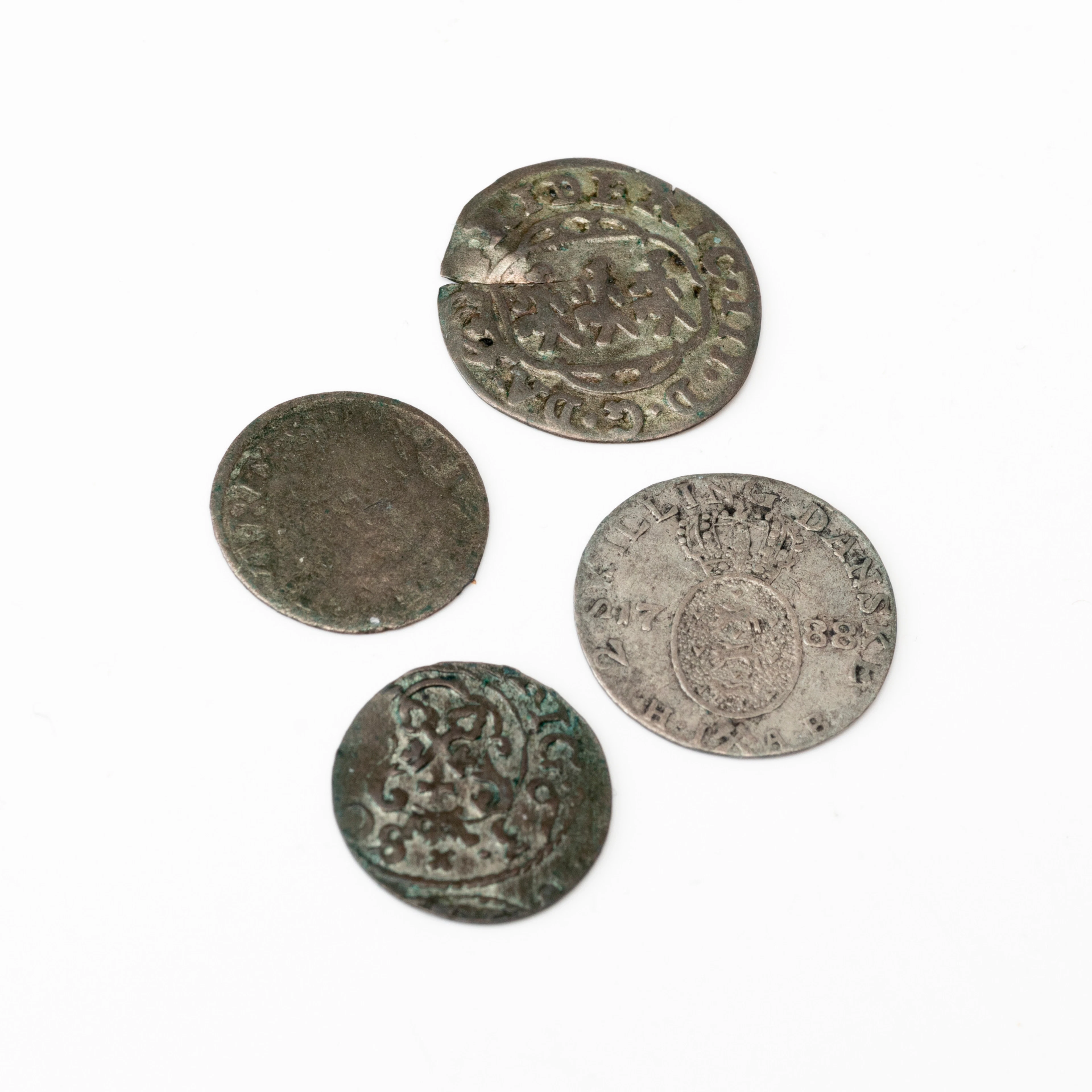 MYNT, 4 st, silver, Danmark, Svenska Livland, 1600/1700-tal.