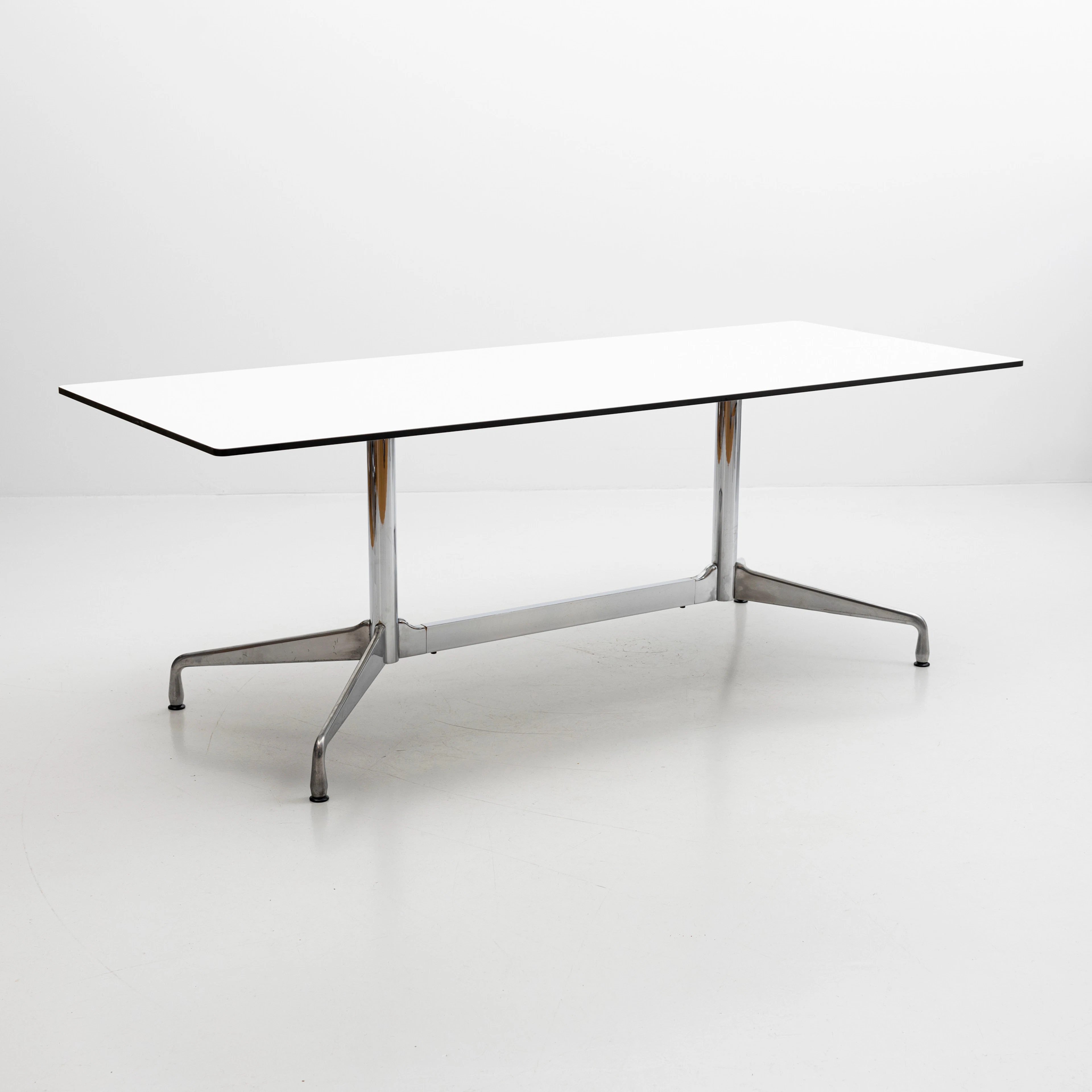 CHARLES & RAY EAMES, underrede "Eames Segmented Tables", för Vitra, 2000-tal.