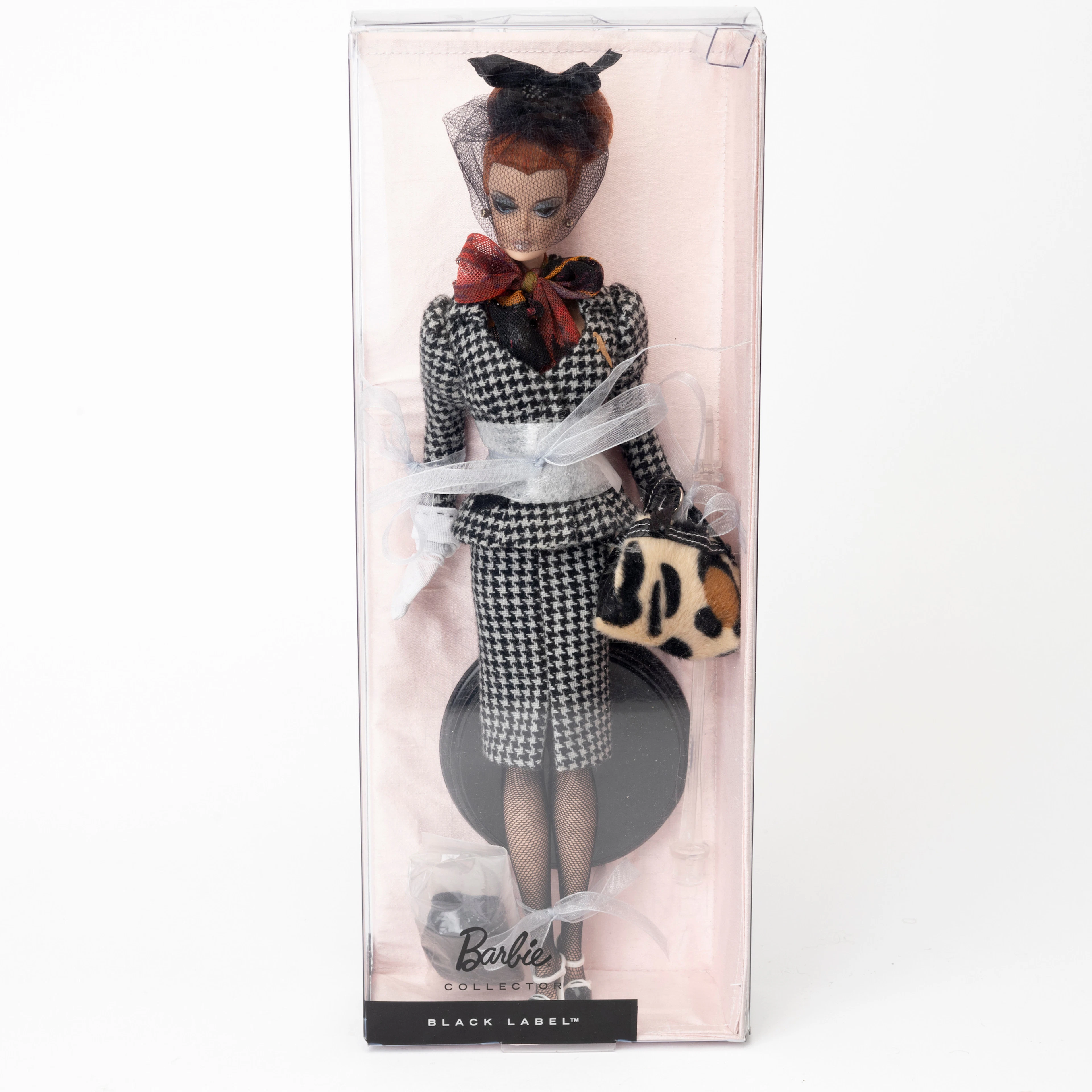 MATTEL INC, "Barbie", red head, Walking Suit, Fashion Model Collection