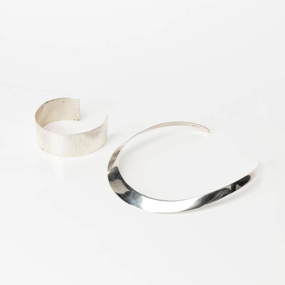 HALSRING samt ARMRING, sterling silver, svensk importstämpel samt