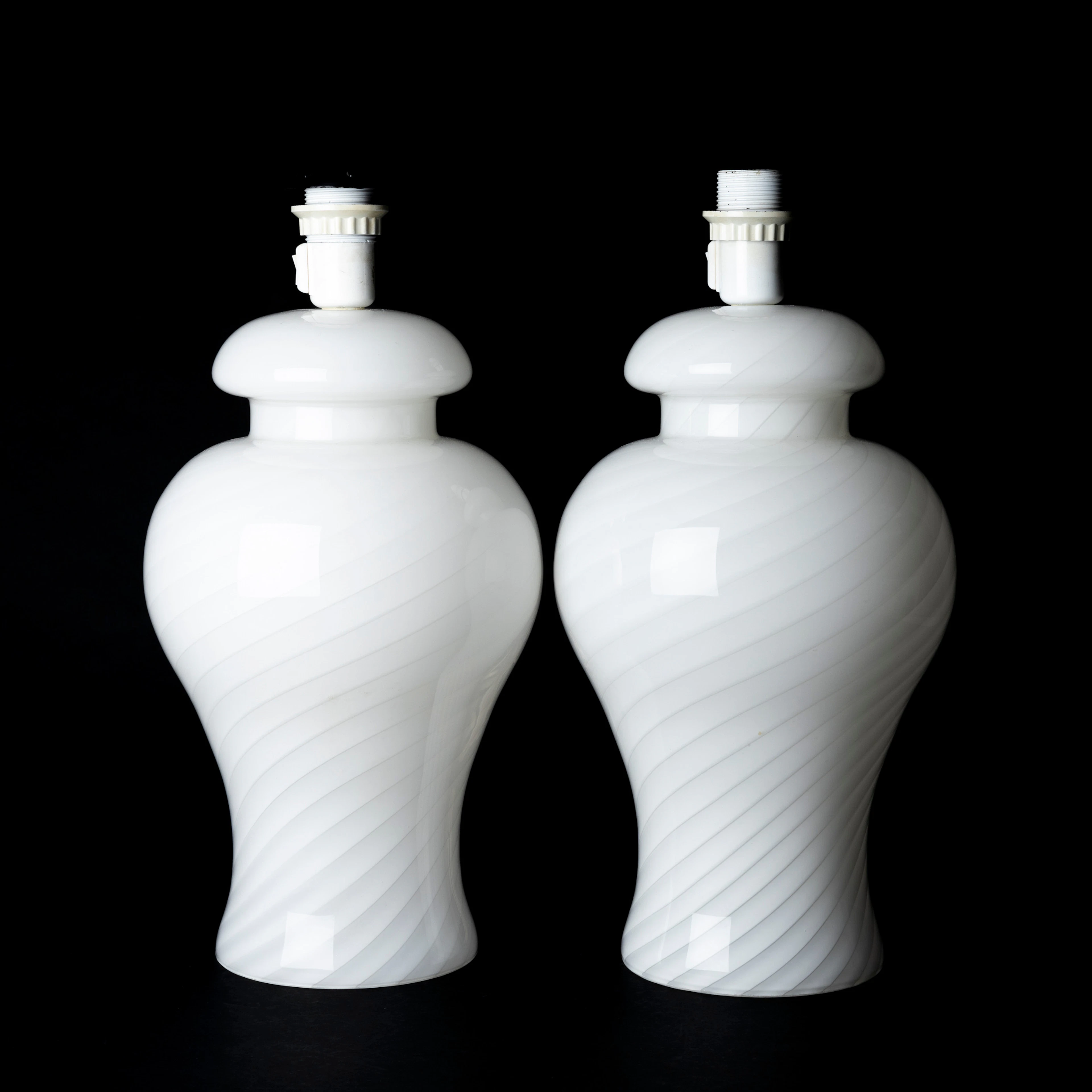 BORDSLAMPOR, ett par, glas, Murano, Italien, 1900-tal.