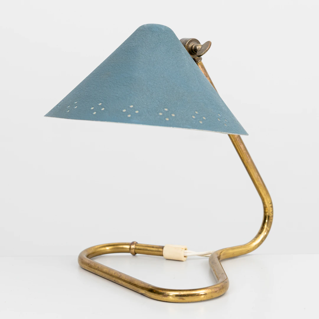 ERIK WÄRNÅ. Bordslampa, mässing, modell G 14, Gnosjö Konstsmide, 1950-tal.