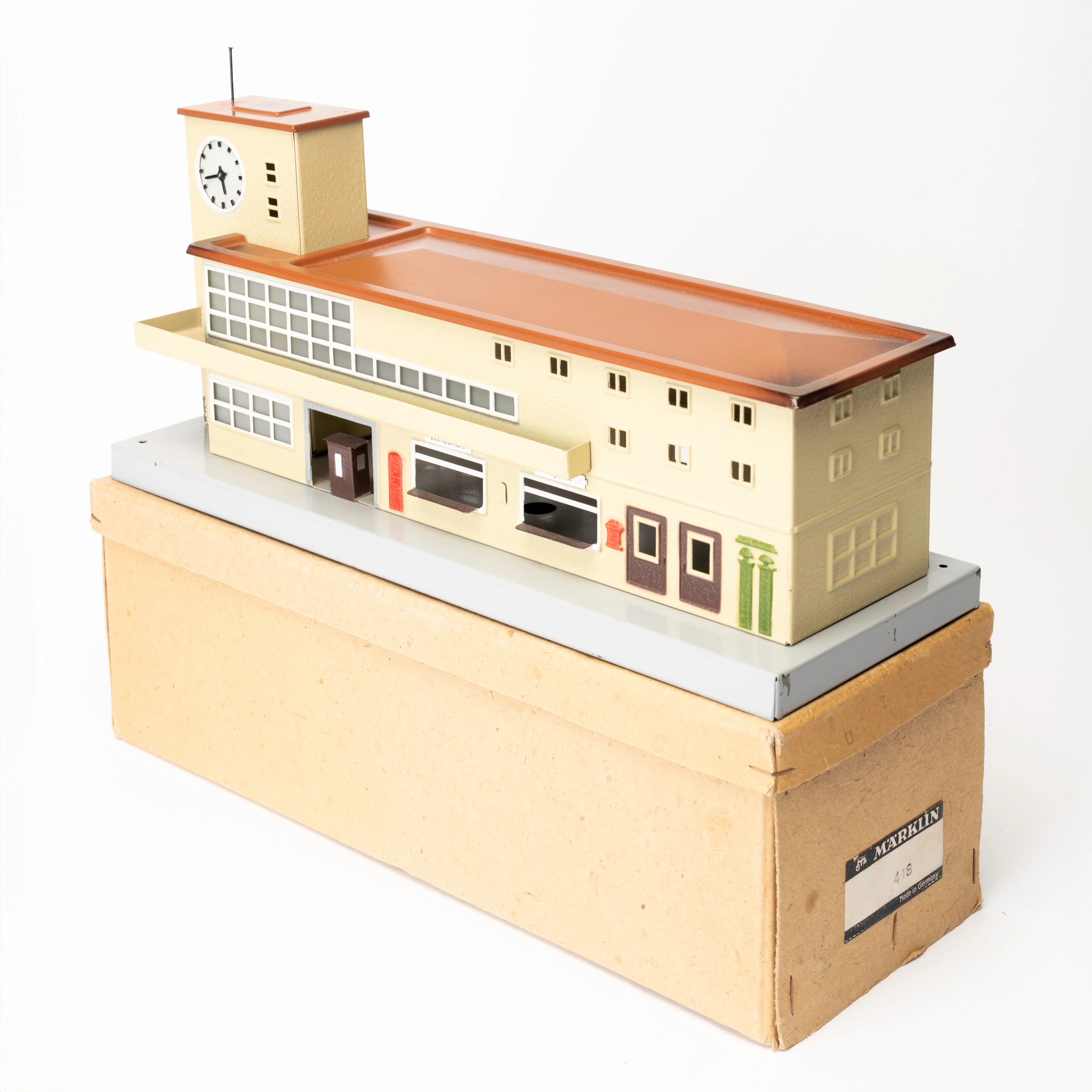 MÄRKLIN 418 Station "Friedrichshafen", ca 1950, originalkartong.
