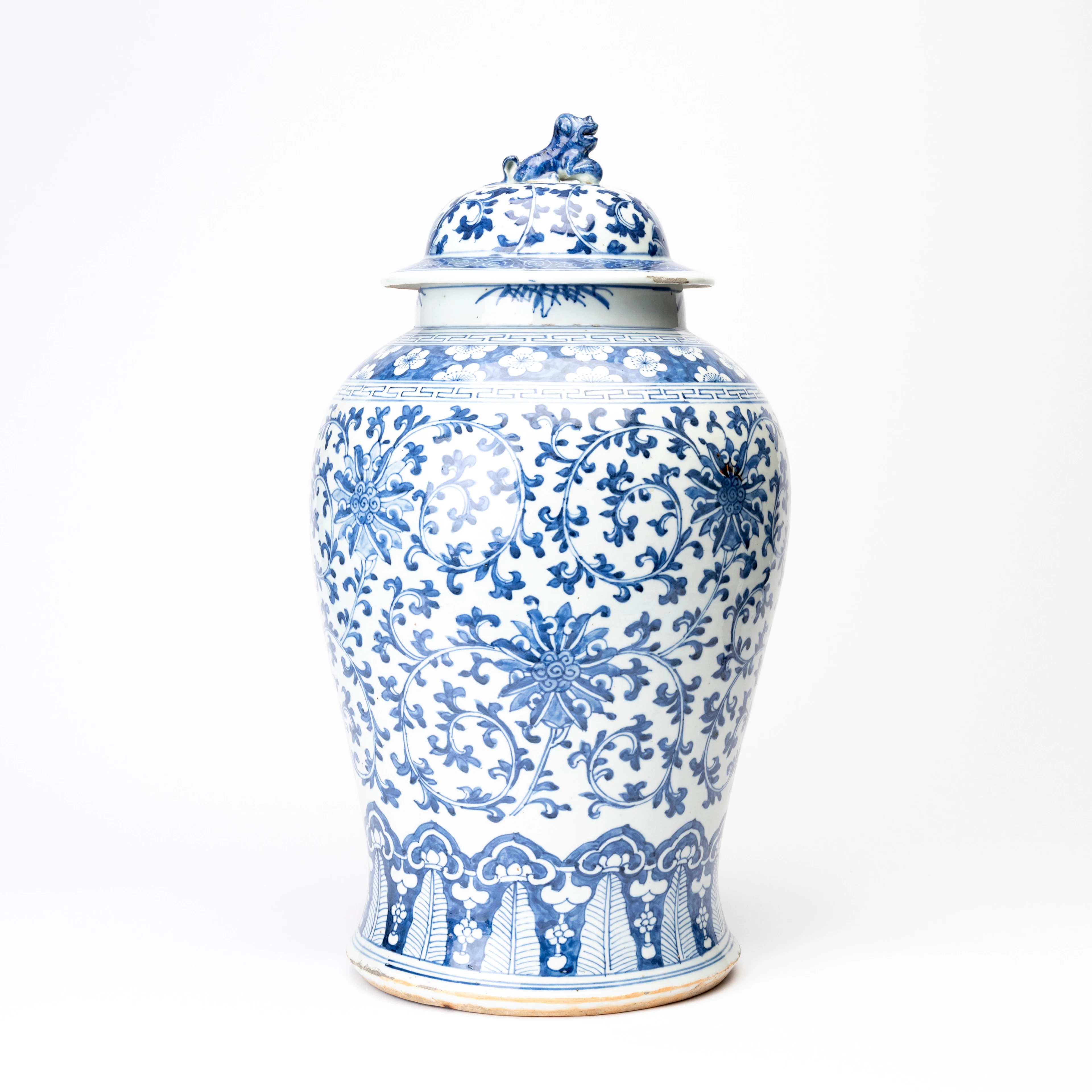 LOCKURNA, porslin, Kina, 1800-tal.