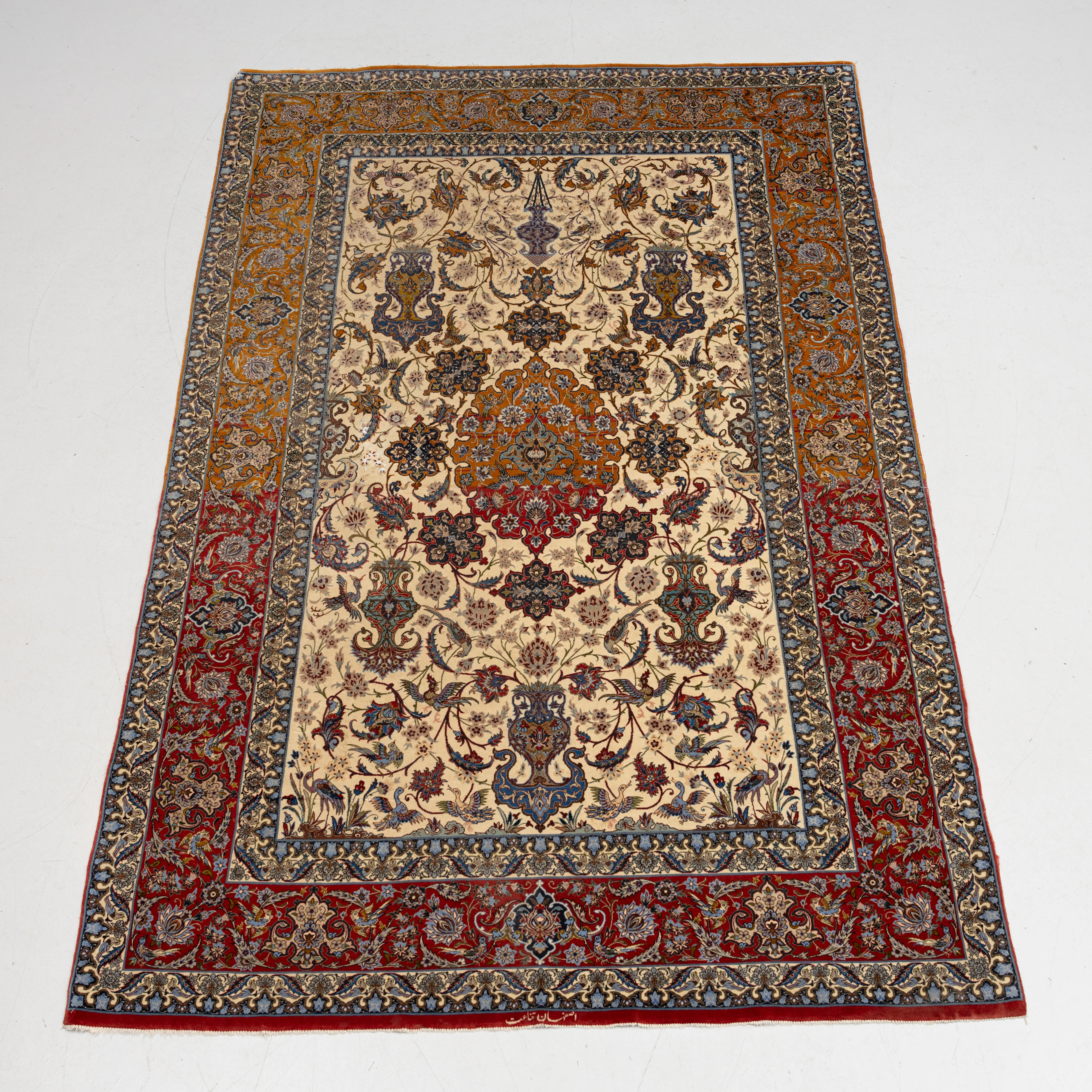 MATTA, Isfahan, semiantik, ca 152 x 231 cm.