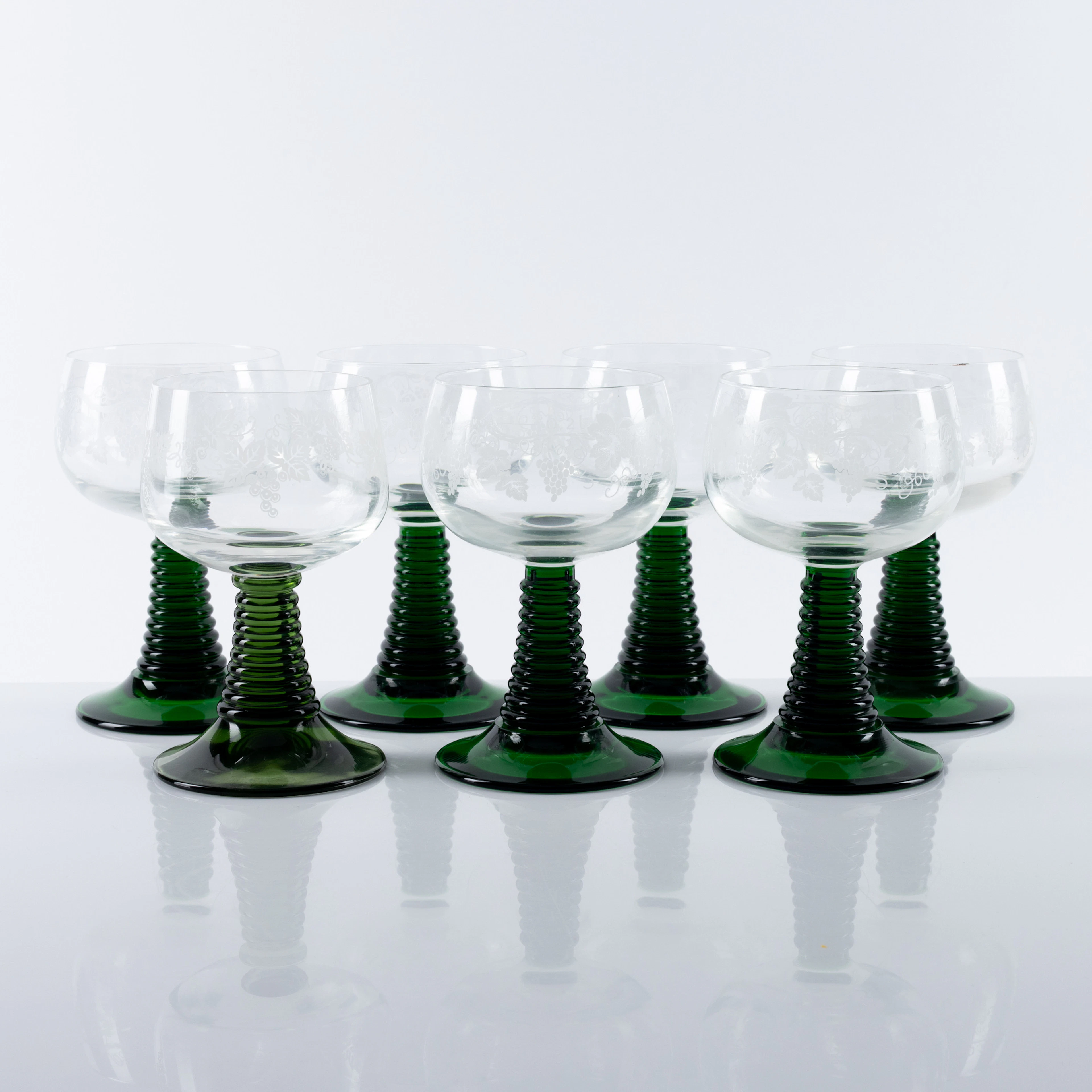 REMMARE, 6+1 st, glas, Frankrike, 1900-talets andra hälft.