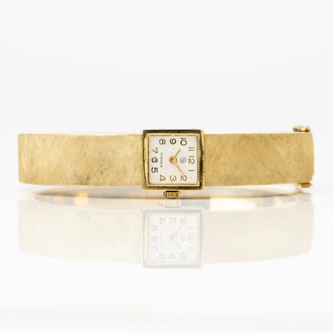 SMYCKESUR, manuell, 14K guld, omkring 1900-talets mitt.