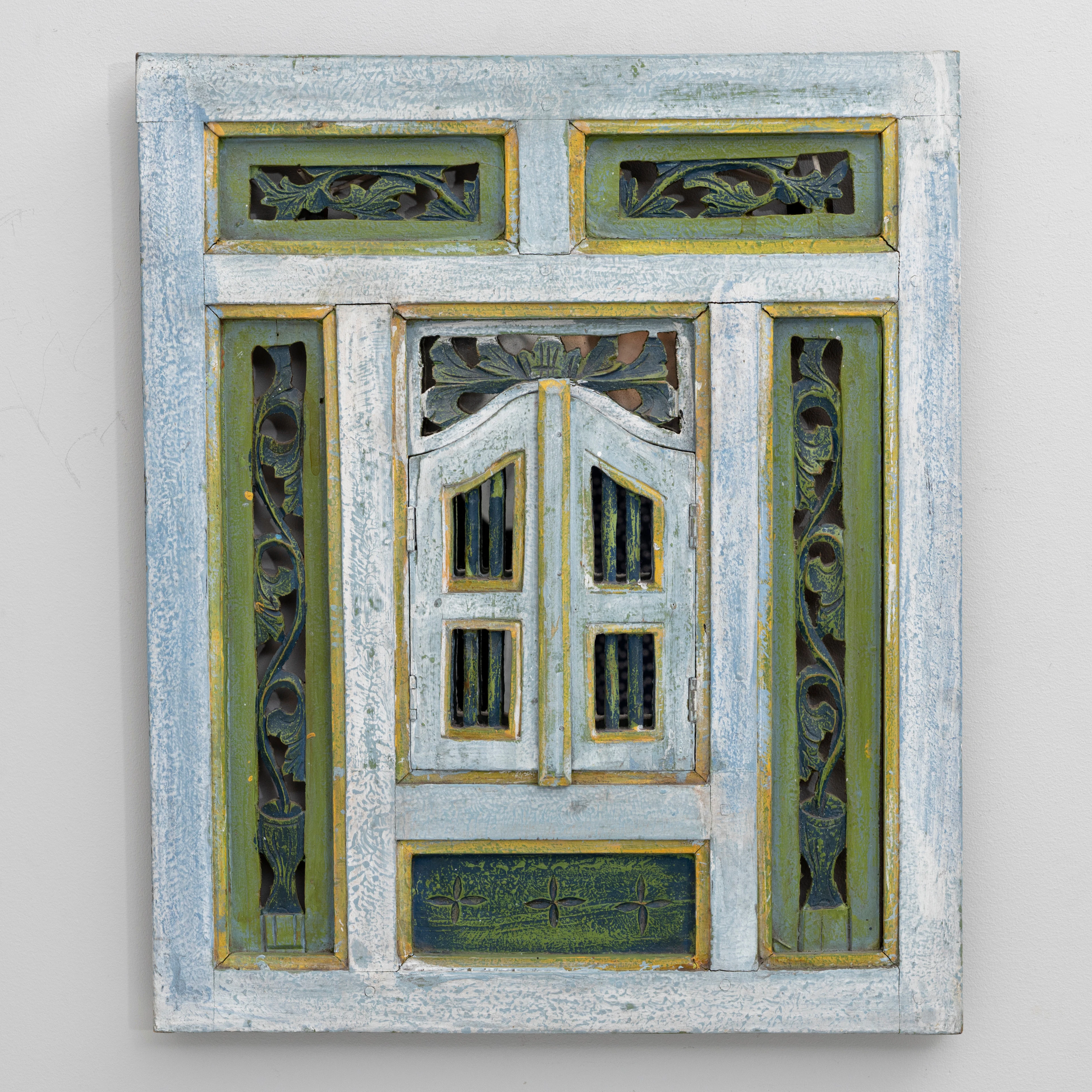 SPEGEL i träram, orientalisk, 2000-tal.