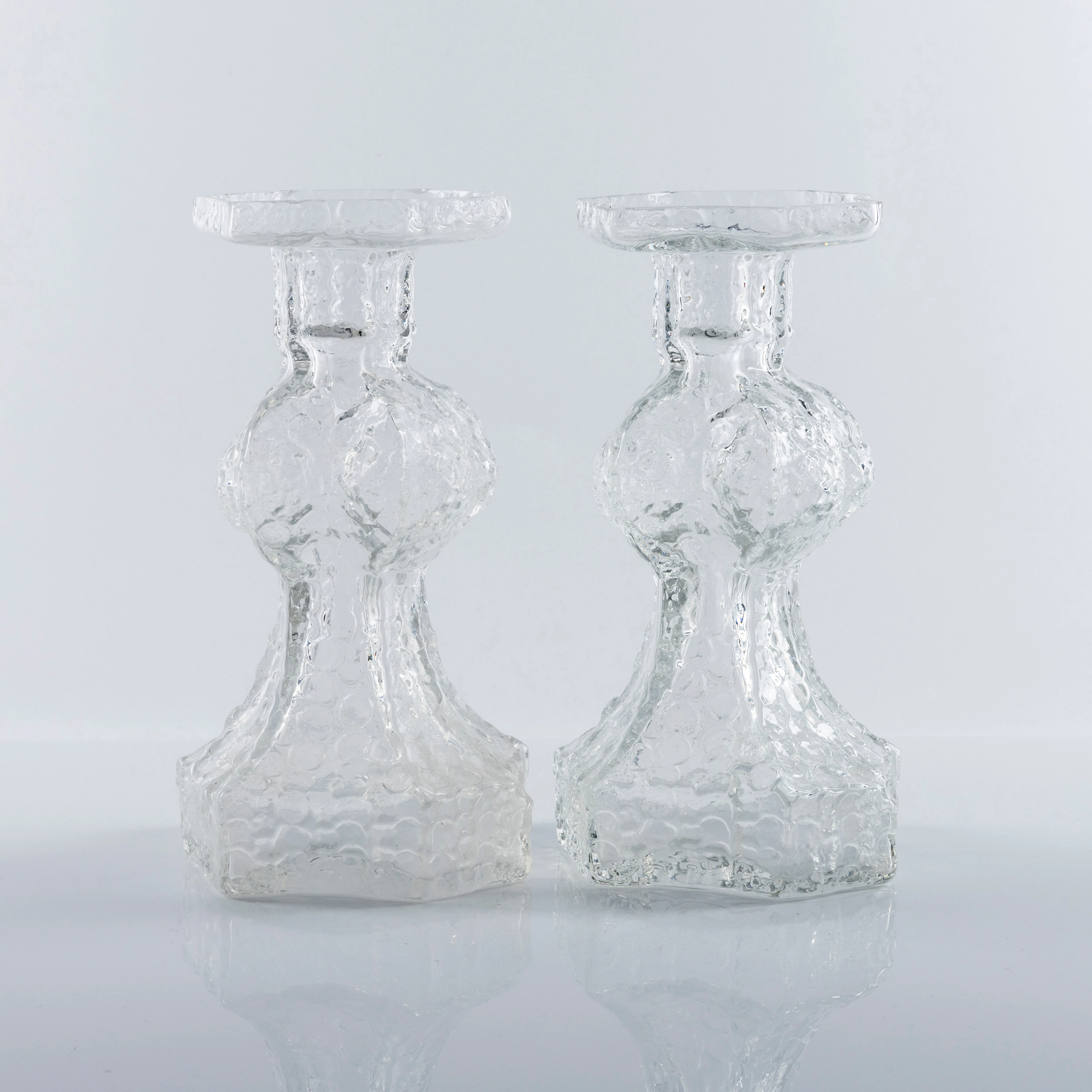 ANNY STILL. Ljusstakar, ett par, glas, modell Candida, ur serien "Fenomena"