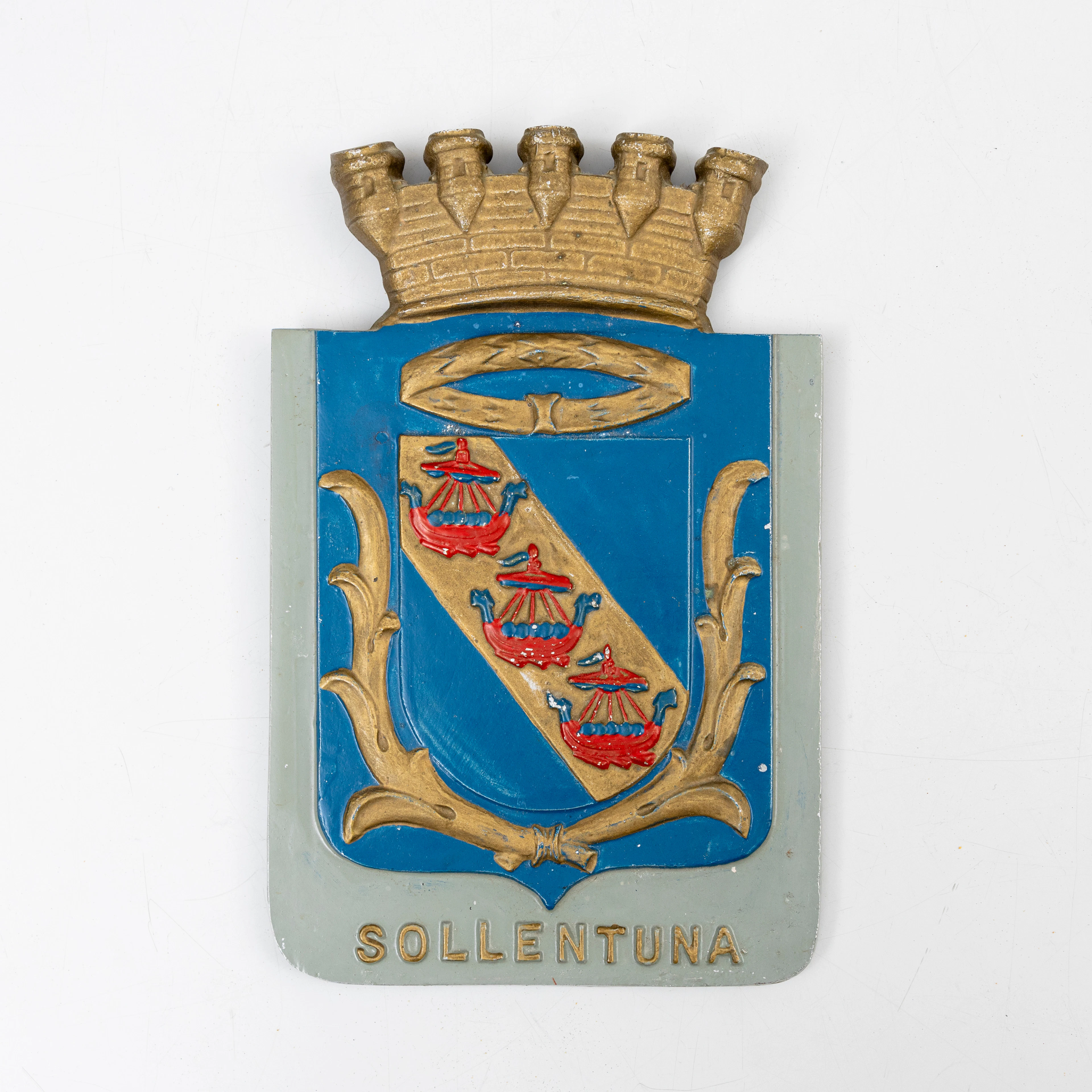 VAPEN / SKYLT, Sollentuna, vitmetall, 1900-talets mitt.