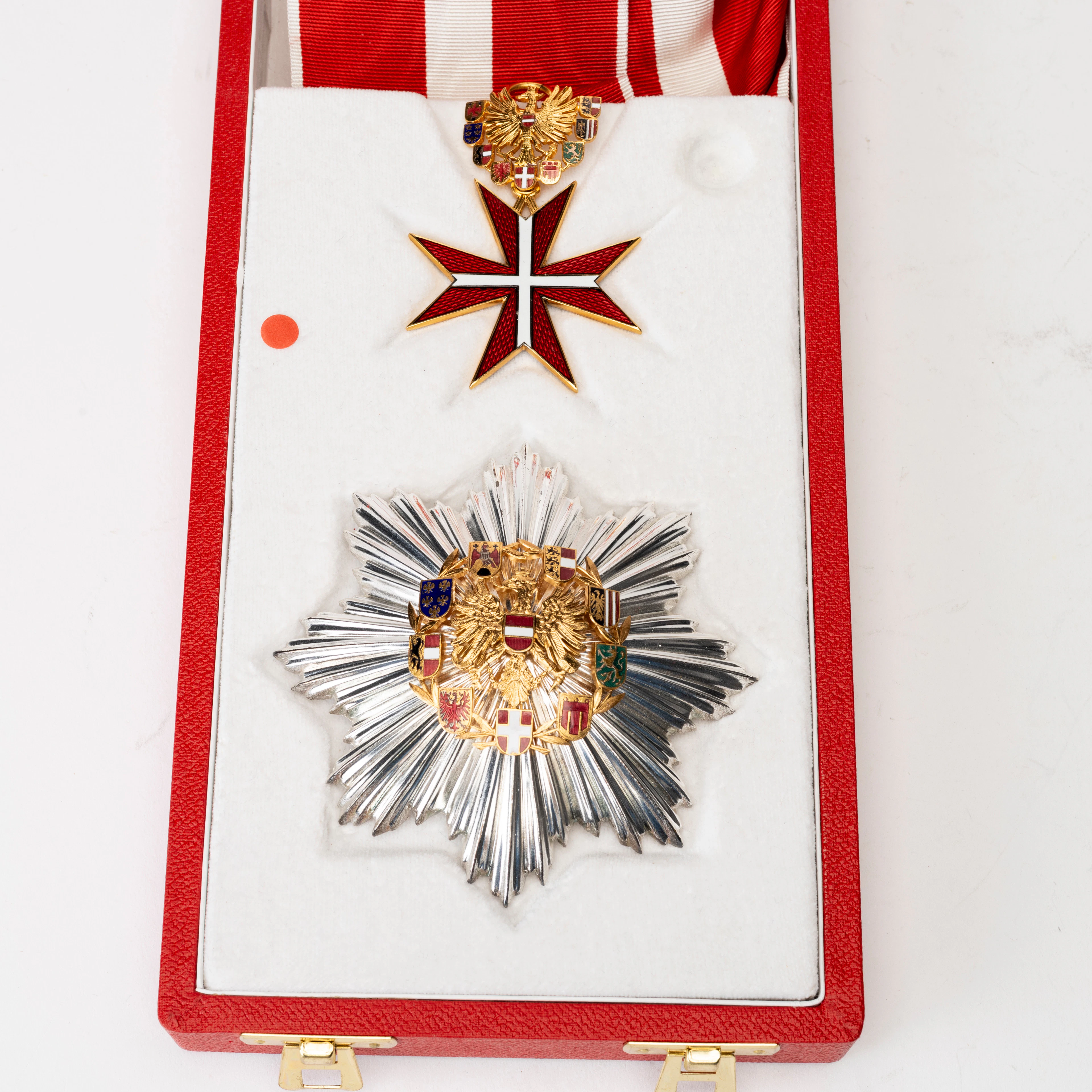 STORKORS-SET, Grosse Goldene Ehrenzeichen für Verdienste um die Republik