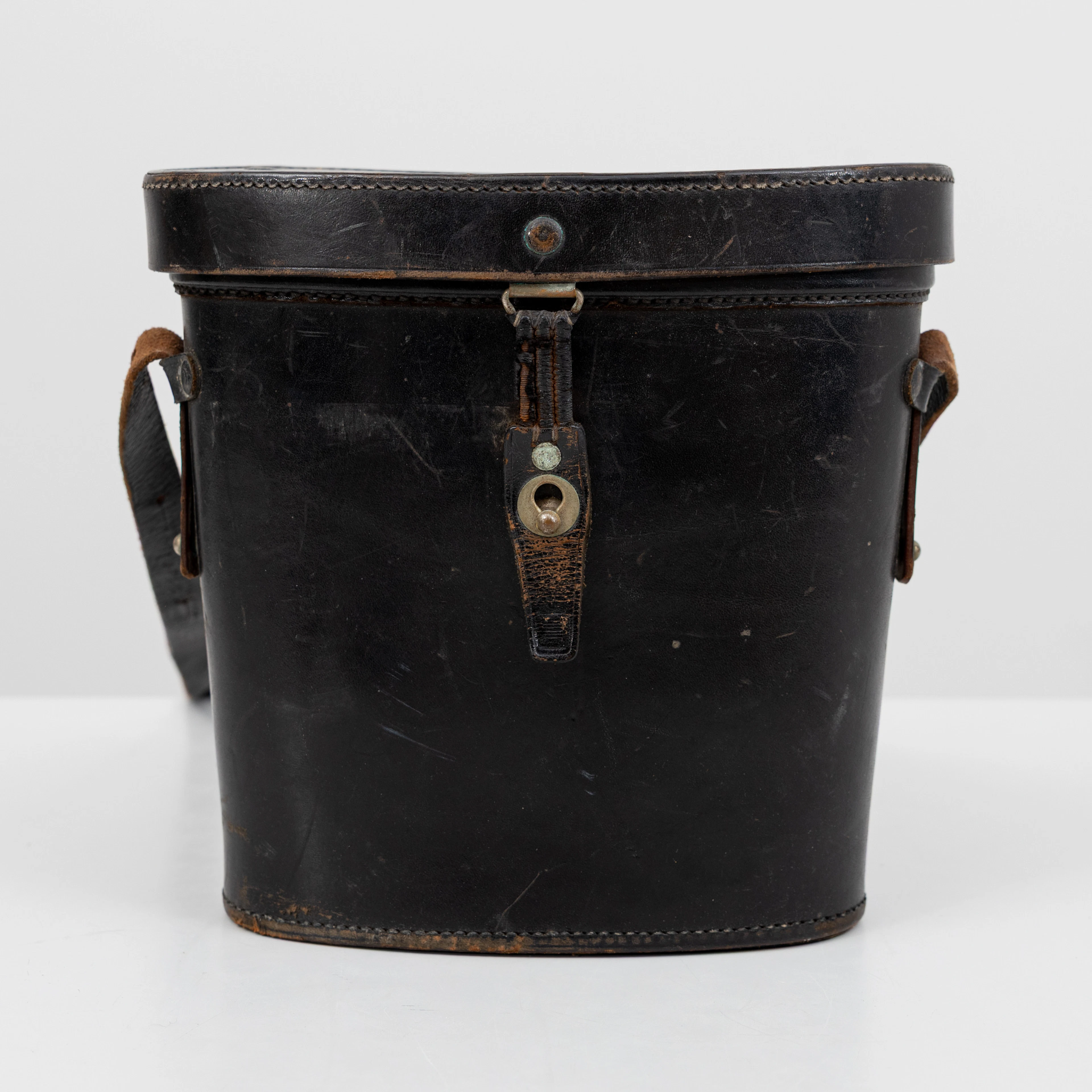 KIKARE, i läderfodral, Carl Zeiss Jena, 7x50, 1900-talets mitt.