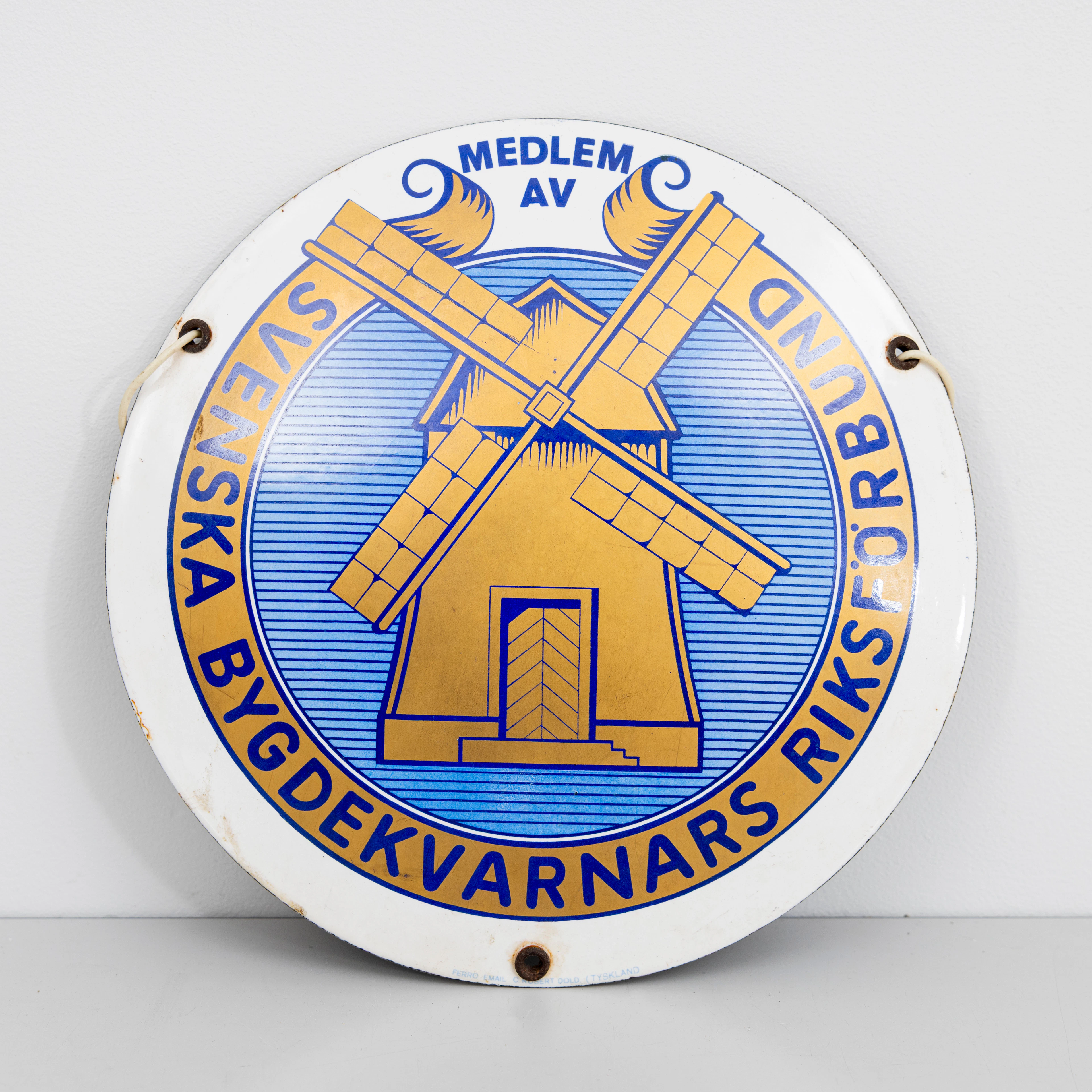 MEDLEM AV SVENSKA BYGDEKVARNARNAS RIKSFÖRBUND, emaljskylt.