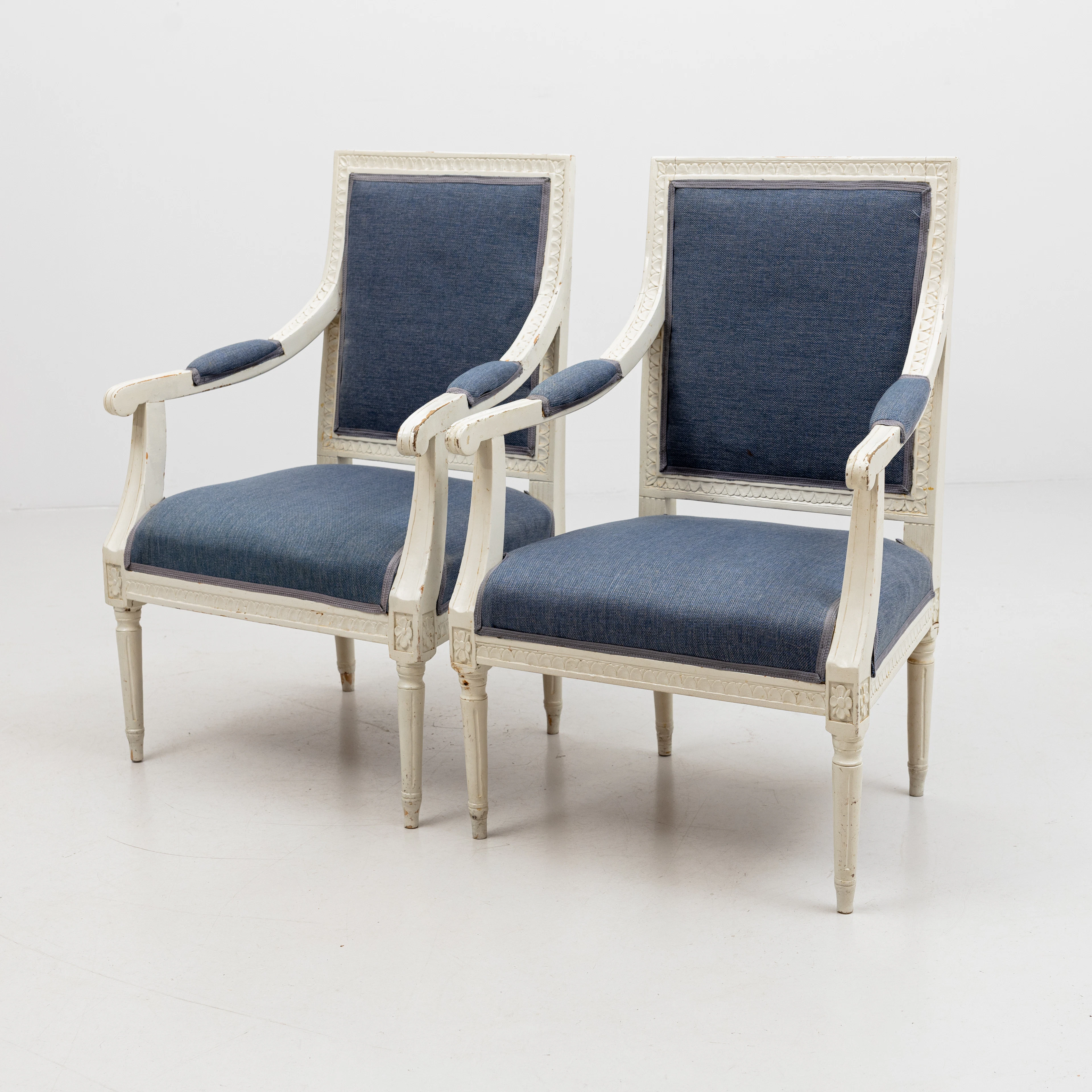 KARMSTOLAR 1 par, gustaviansk stil, omkring 1800-talets slut.