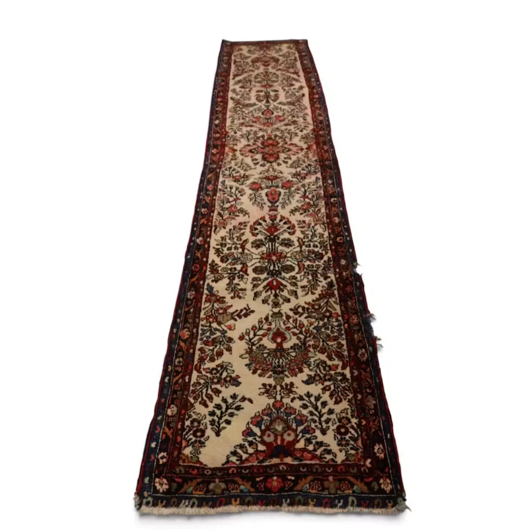 Lot 141: 14 ft. x 2 ft. 9 in. Sarouk/Mahal Type Runner