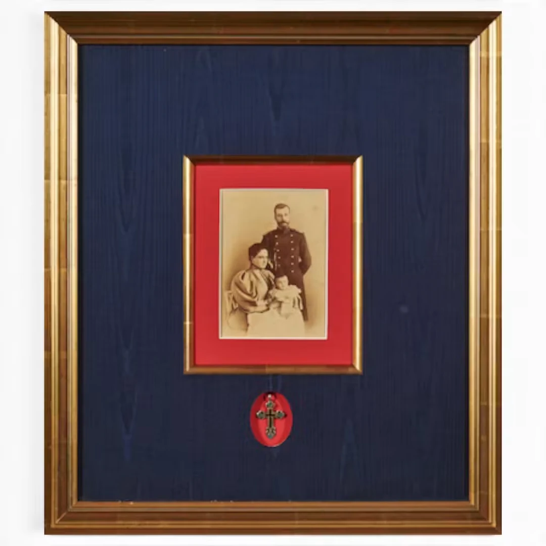 Lot 36: Romanov Family Photograph & Enamel Cross