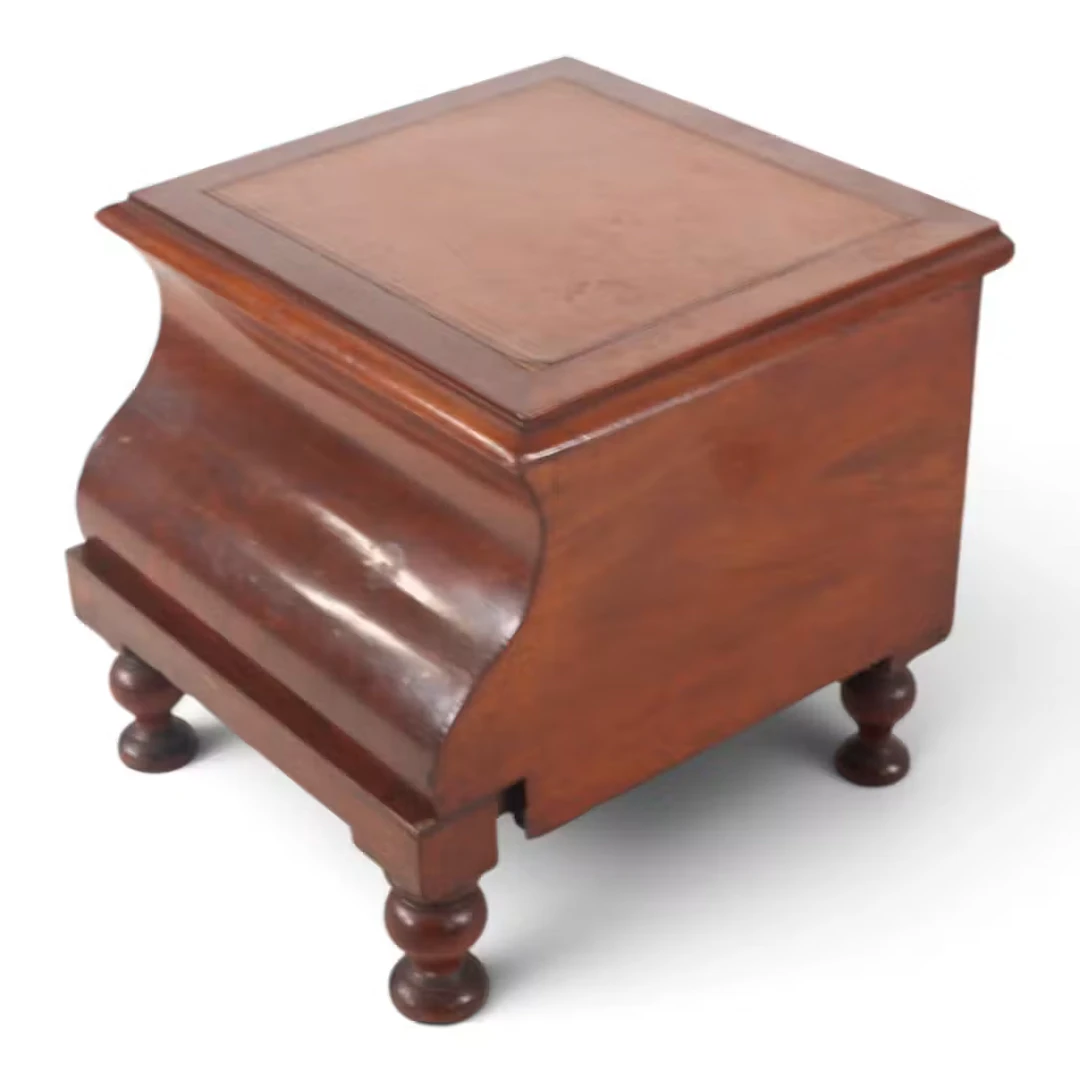 Lot 107: Classical Mahogany Bedstep Commode